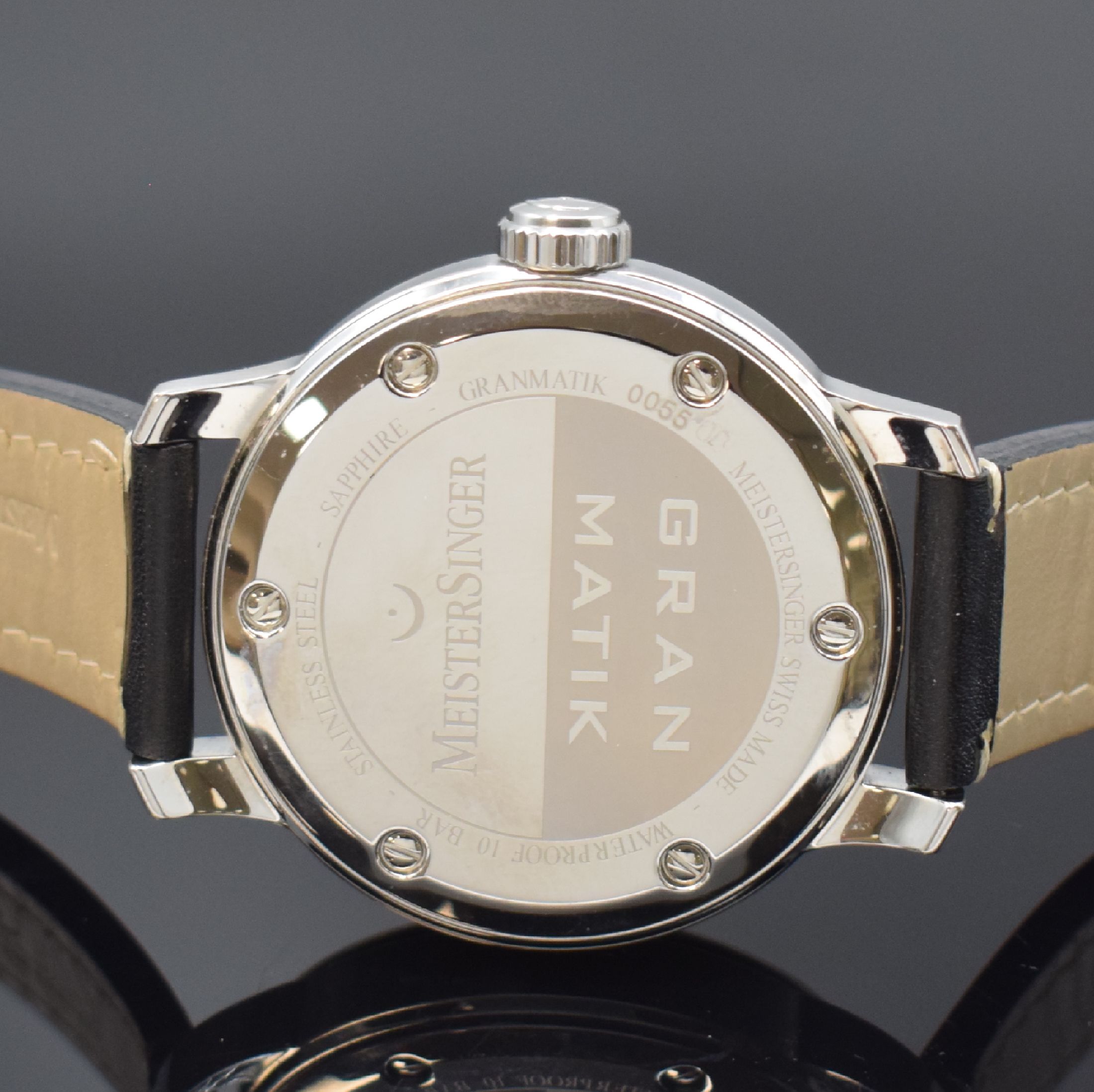 Detail d: MEISTERSINGER Herrenarmbanduhr Gran Matic in Edelstahl Referenz GM202, Schweiz um 2010, Automatik, orig. Lederband m. orig. Dornschl., Boden 6-fach ...