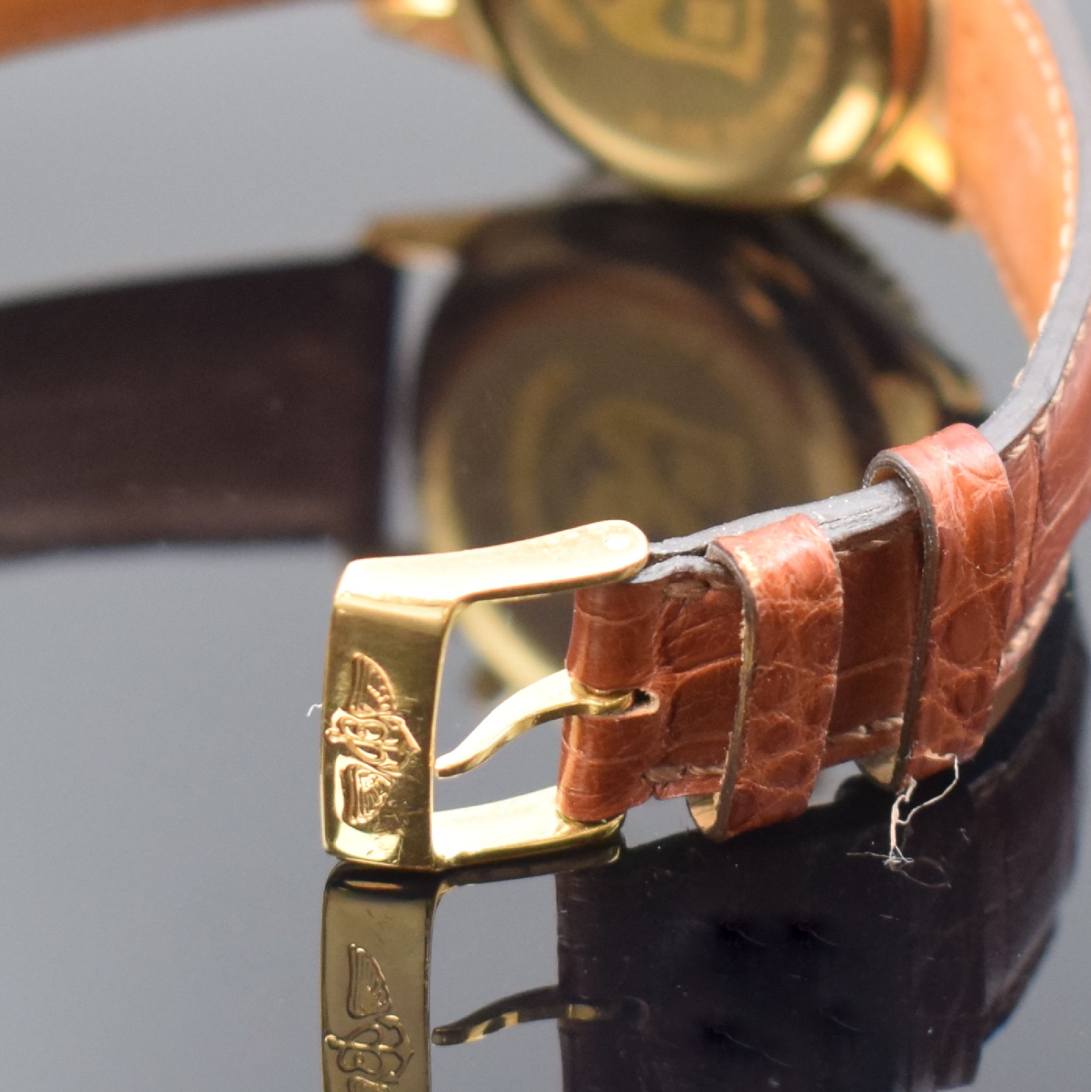 Detail b: BREITLING auf 1000 Stück limitierter Armbandchronograph Navitimer Montbrillant Sondermodell "Blue Angels" Referenz H30030.1 in GG 750/000, ...