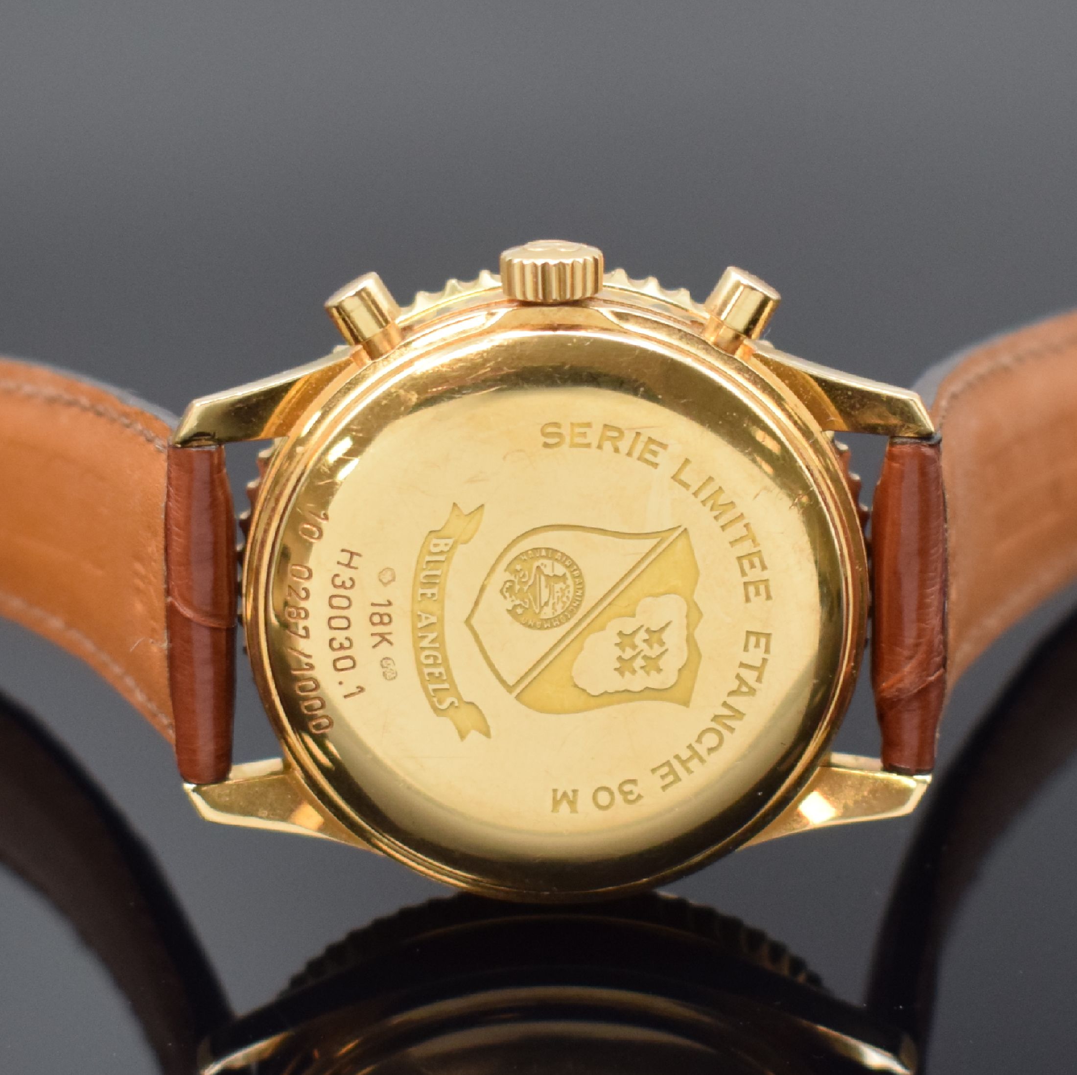 Detail d: BREITLING auf 1000 Stück limitierter Armbandchronograph Navitimer Montbrillant Sondermodell "Blue Angels" Referenz H30030.1 in GG 750/000, ...