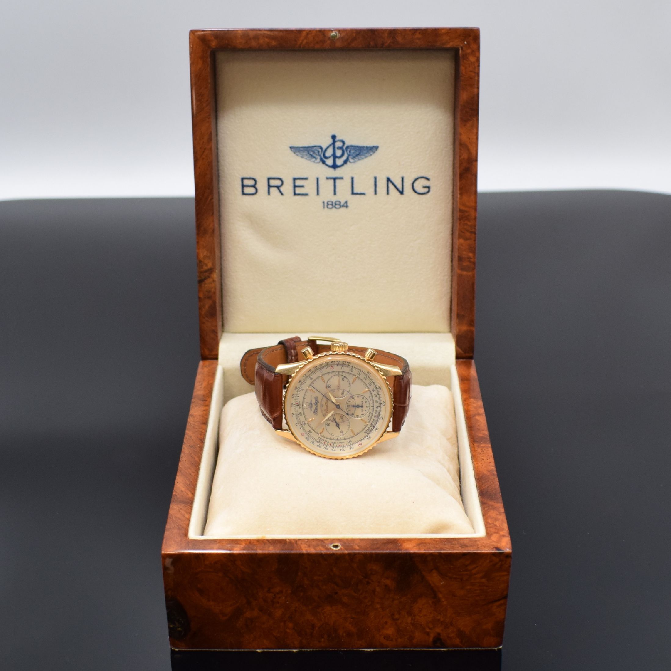 Detail h: BREITLING auf 1000 Stück limitierter Armbandchronograph Navitimer Montbrillant Sondermodell "Blue Angels" Referenz H30030.1 in GG 750/000, ...