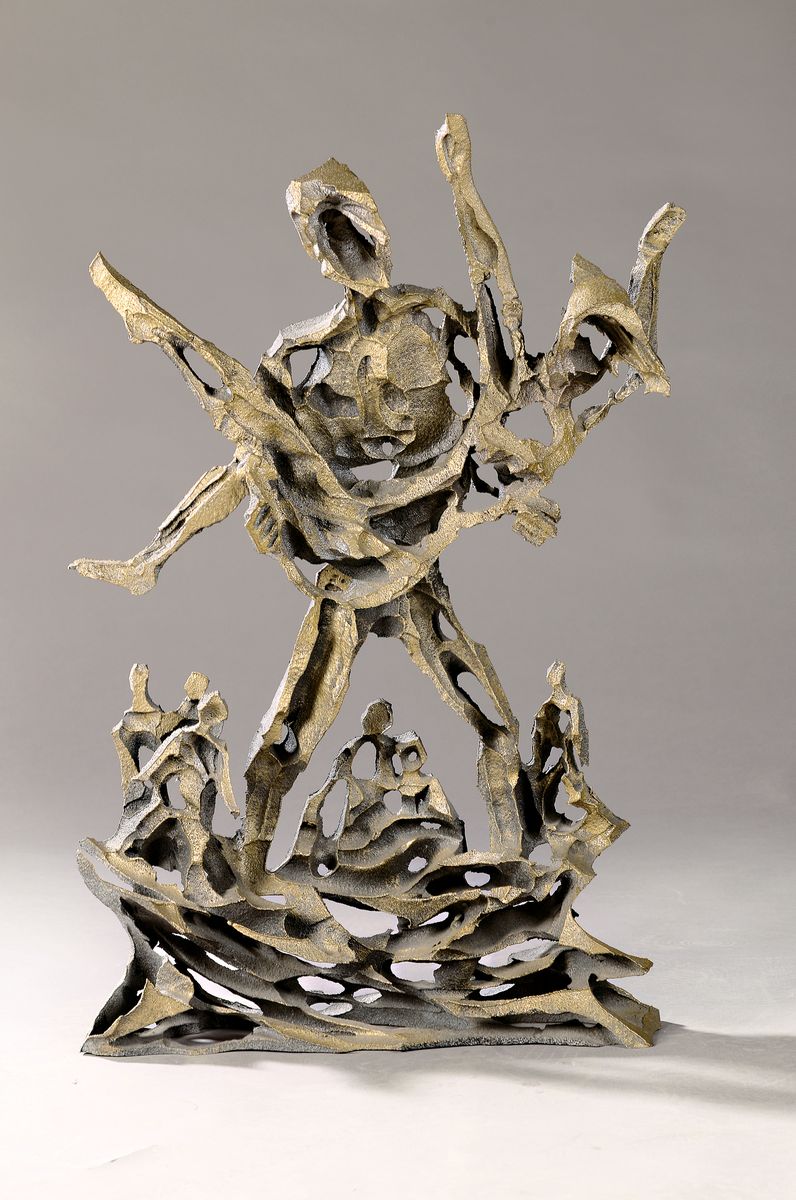 Georg Günther Zeuner, 1923 Dresden-2011 Speyer, große Skulptur eines Paares, er trägt sie auf Händen, Aluminiumguss, H. ca. 77cm