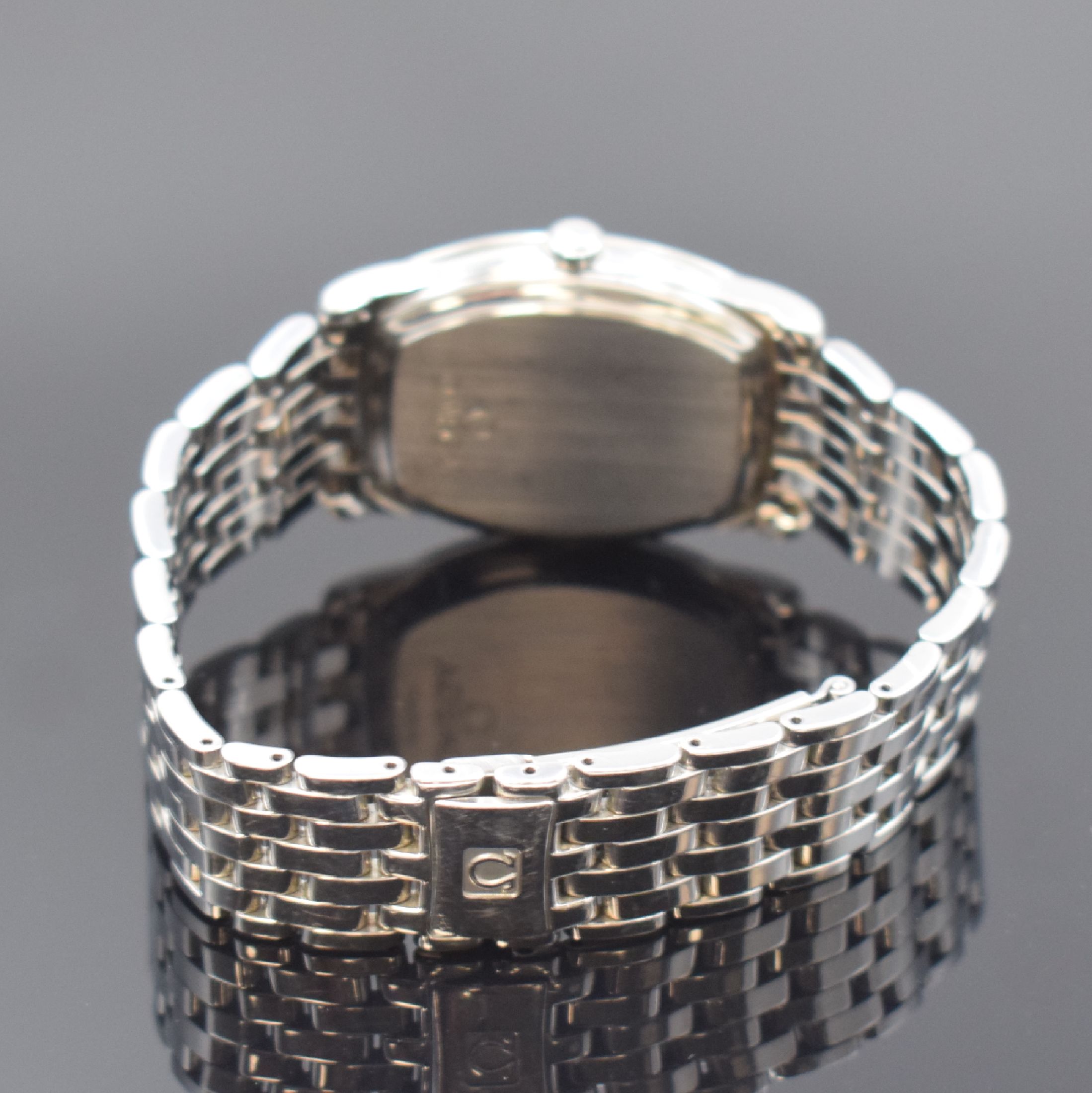 Detail b: OMEGA Chronometer Herrenarmbanduhr Referenz 168 1220/ 368 1220, Schweiz um 2000, Automatik, 3-teil. Edelstahlgehäuse, Boden und Glasrand aufgedr., ...