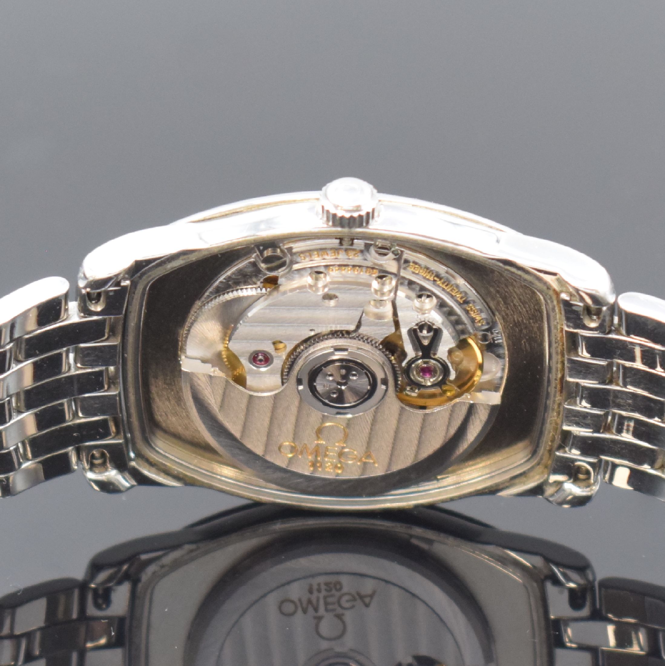 Detail e: OMEGA Chronometer Herrenarmbanduhr Referenz 168 1220/ 368 1220, Schweiz um 2000, Automatik, 3-teil. Edelstahlgehäuse, Boden und Glasrand aufgedr., ...