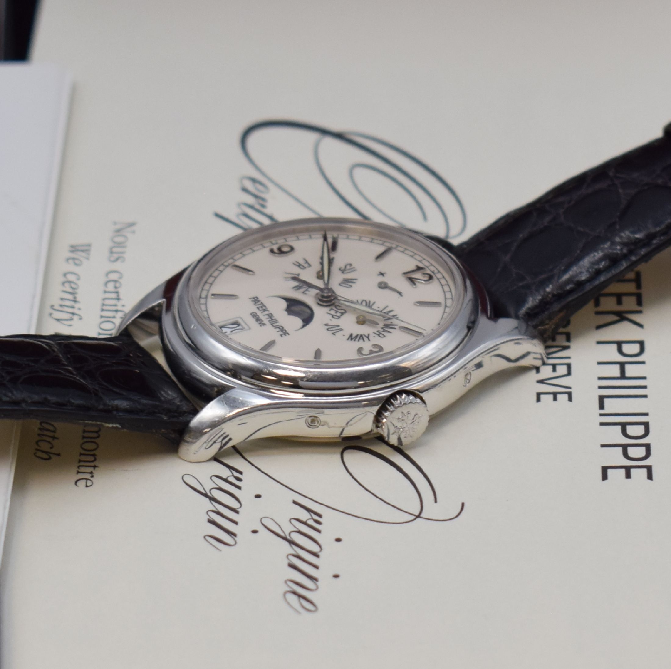 Detail e: PATEK PHILIPPE hochfeiner und seltener, astronomischer Jahreskalender in WG 750/000 Referenz 5146G-001, Automatik, beids. vergl., Boden verschr., ...
