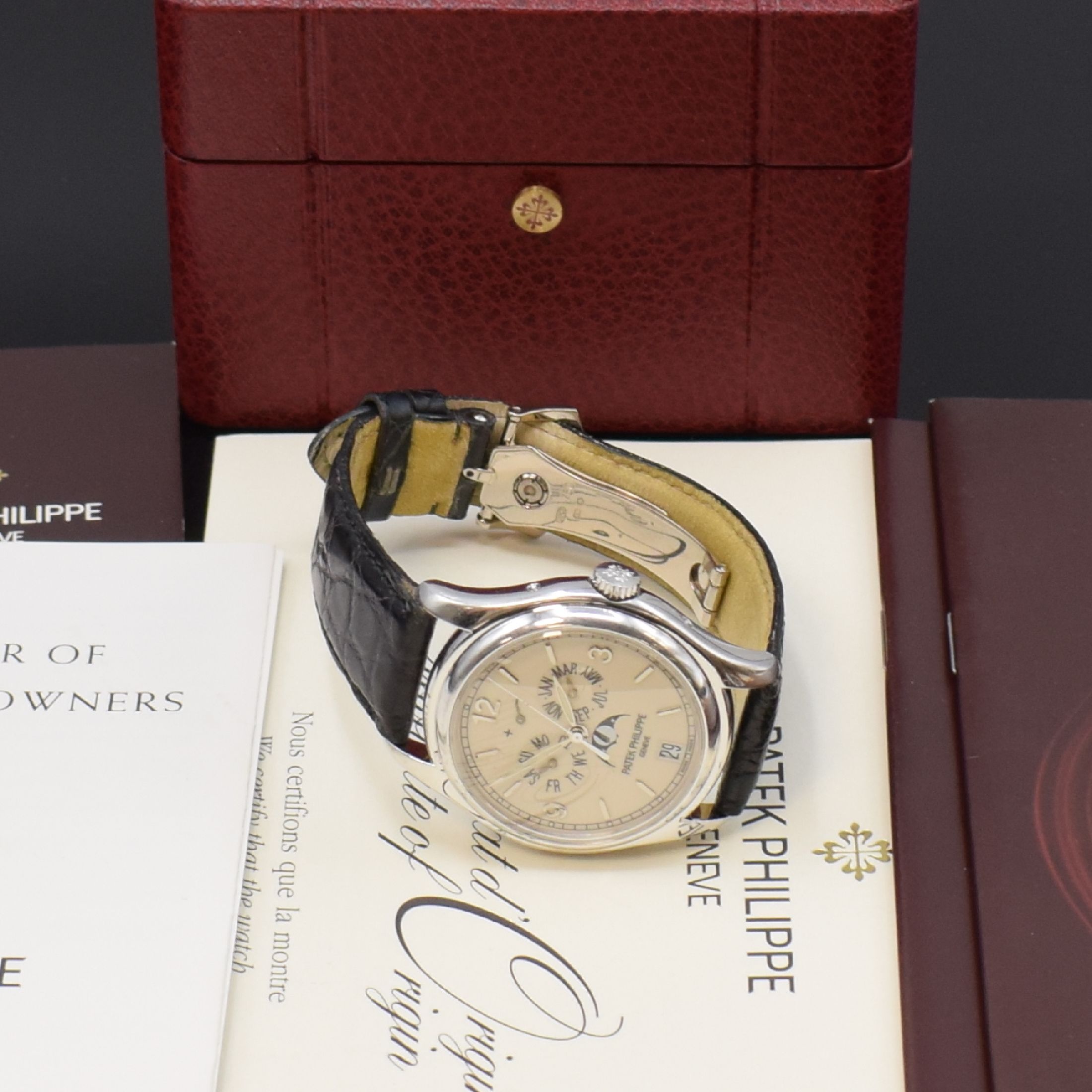 Detail j: PATEK PHILIPPE hochfeiner und seltener, astronomischer Jahreskalender in WG 750/000 Referenz 5146G-001, Automatik, beids. vergl., Boden verschr., ...