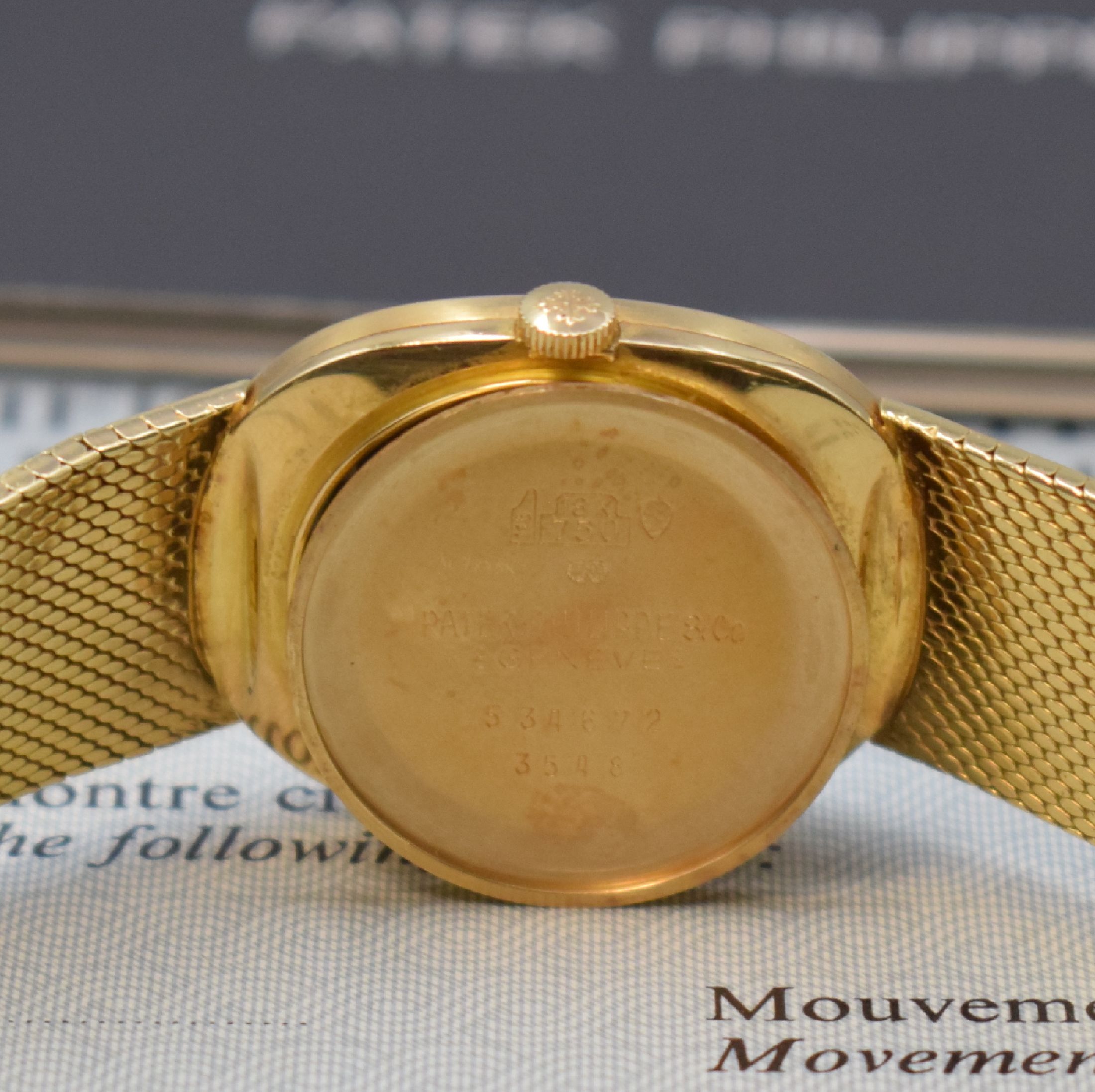 Detail f: PATEK PHILIPPE Ellipse d´Or Armbanduhr in GG 750/000 Referenz 3548, Handaufzug, ovales, 3-tlg. Geh. an neutr. GG 750/000 Milanaiseband, Boden und ...