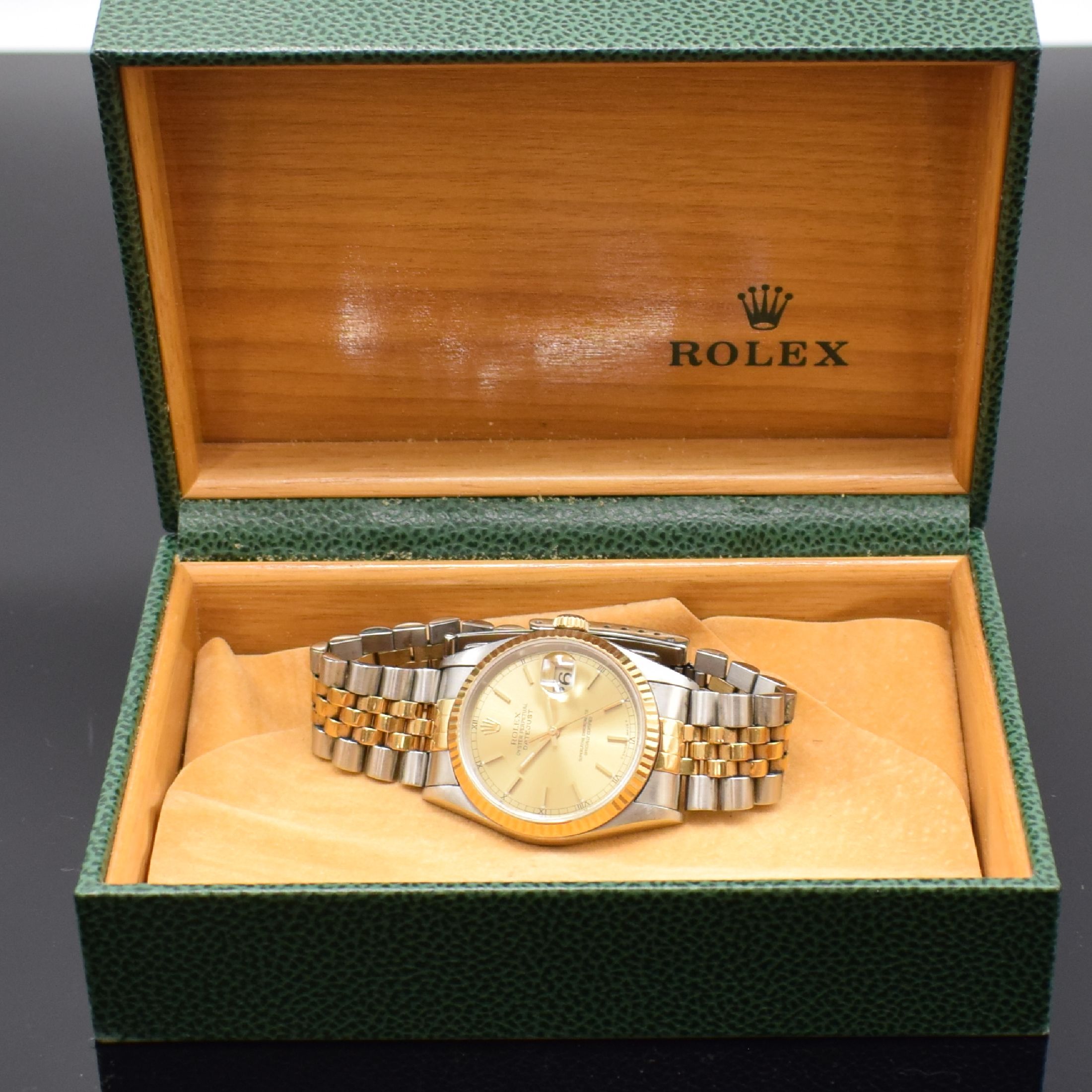 Detail e: ROLEX Herrenarmbanduhr Oyster Perpetual Datejust Referenz 16233 mit original Zertifikat, Schweiz verk. 12/1996, Automatik, Chronometer der ...