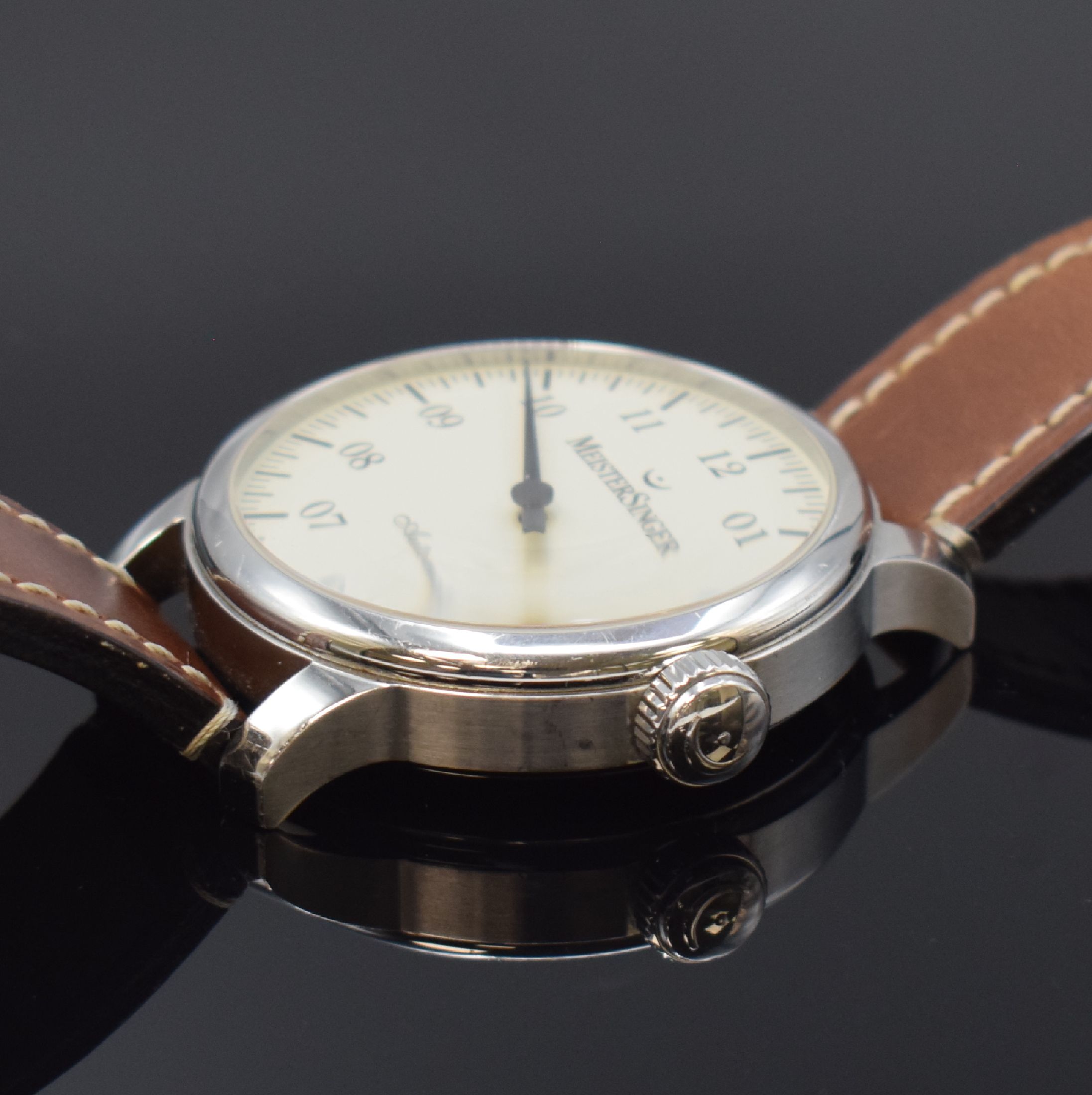 Detail c: MEISTERSINGER Granmatik große Herrenarmbanduhr mit einem Zeiger, Schweiz um 2010, Automatik, 2-teil. Gehäuse, Boden 6-fach verschr., orig. ...