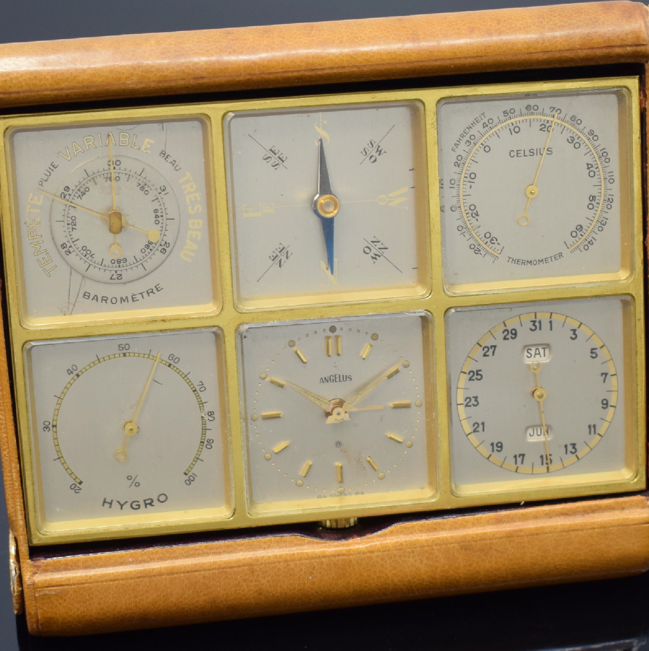 Detail a: ANGELUS 8-Tage-Uhr Kaliber 240 mit Wetterstation, Kalender und Kompass, Schweiz um 1956, Messinggeh. im aufklappbaren Etui, Anzeige v. Zeit, Wecker, ...