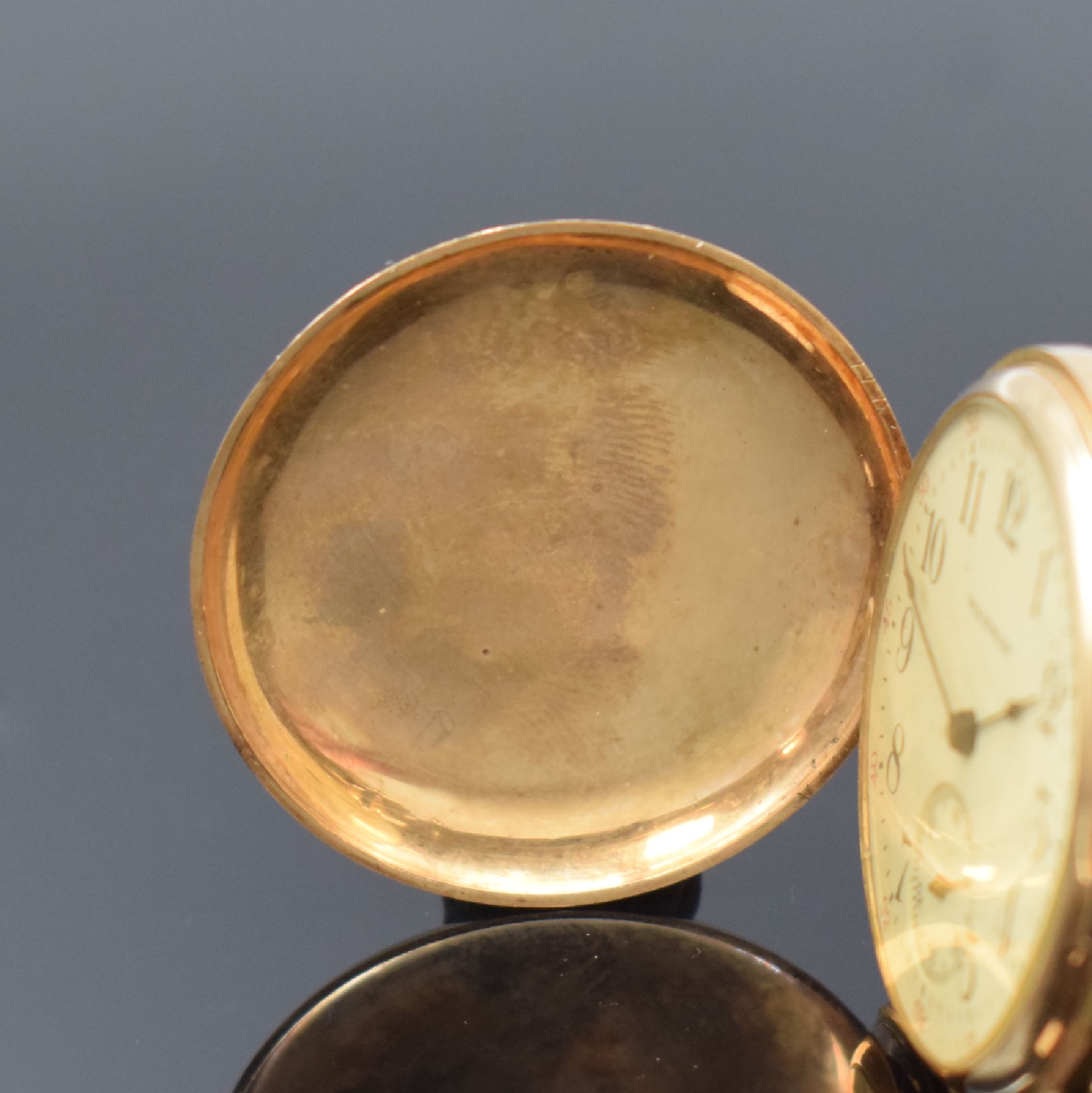 Detail a: WALTHAM Savonette in GG 585/000, USA um 1905, 3-Deckel Goldgeh. dell., Emailzifferbl. mit arab. Zahlen riss., silb. Werk m. Schr.-Unr. def./zu rep., ...