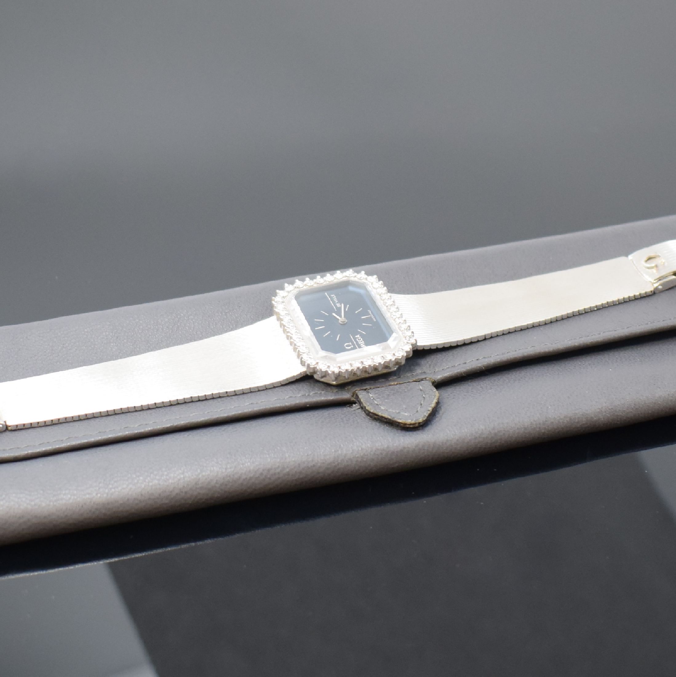 Detail f: OMEGA seltene Damenarmbanduhr DE VILLE Linie "Emeraude" in WG 750/000 designed von Andrew Grima Referenz 8343, Schweiz um 1972, Handaufzug, ...