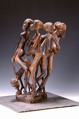 Figurengruppe, Makonde, 2. Hälfte 20.Jh., Hartholz, geschnitzt, Gruppe aus 6 männlichen und weiblichen Figuren, ineinander verschränkte ...