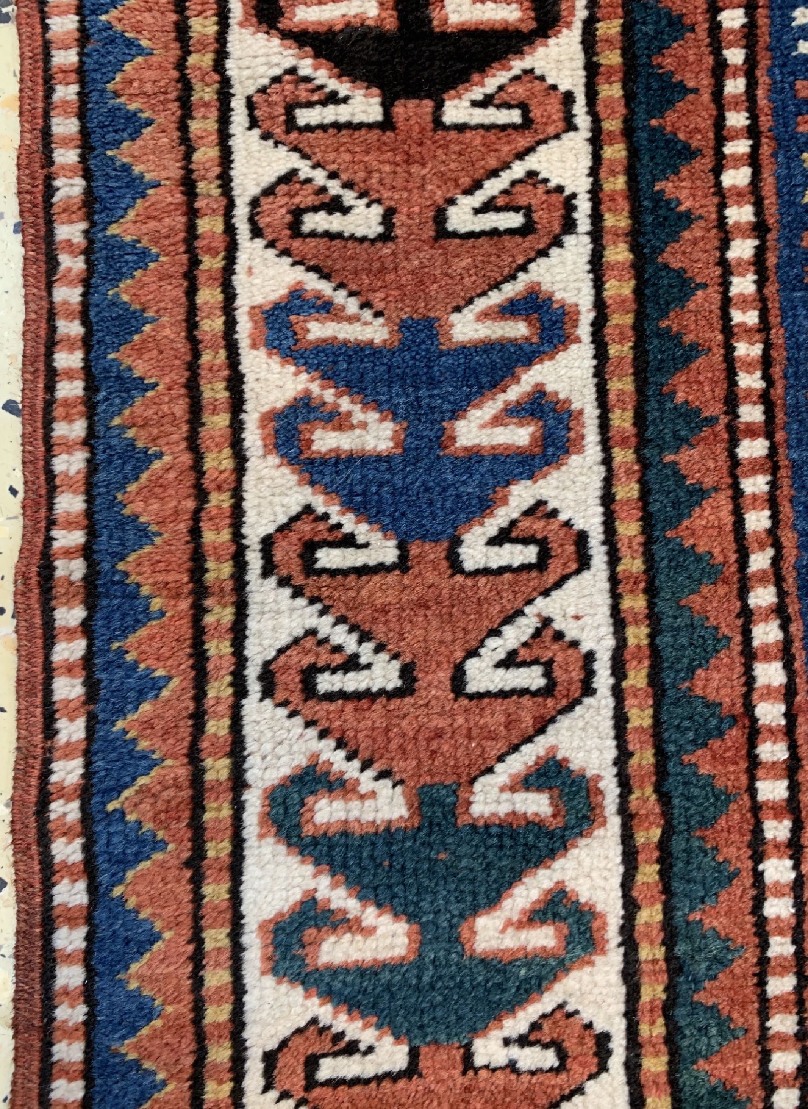 Detail d: Antiker Kazak, Kaukasus, 19.Jhd, Wolle auf Wolle, ca. 180 x 97 cm, EHZ: 2-3