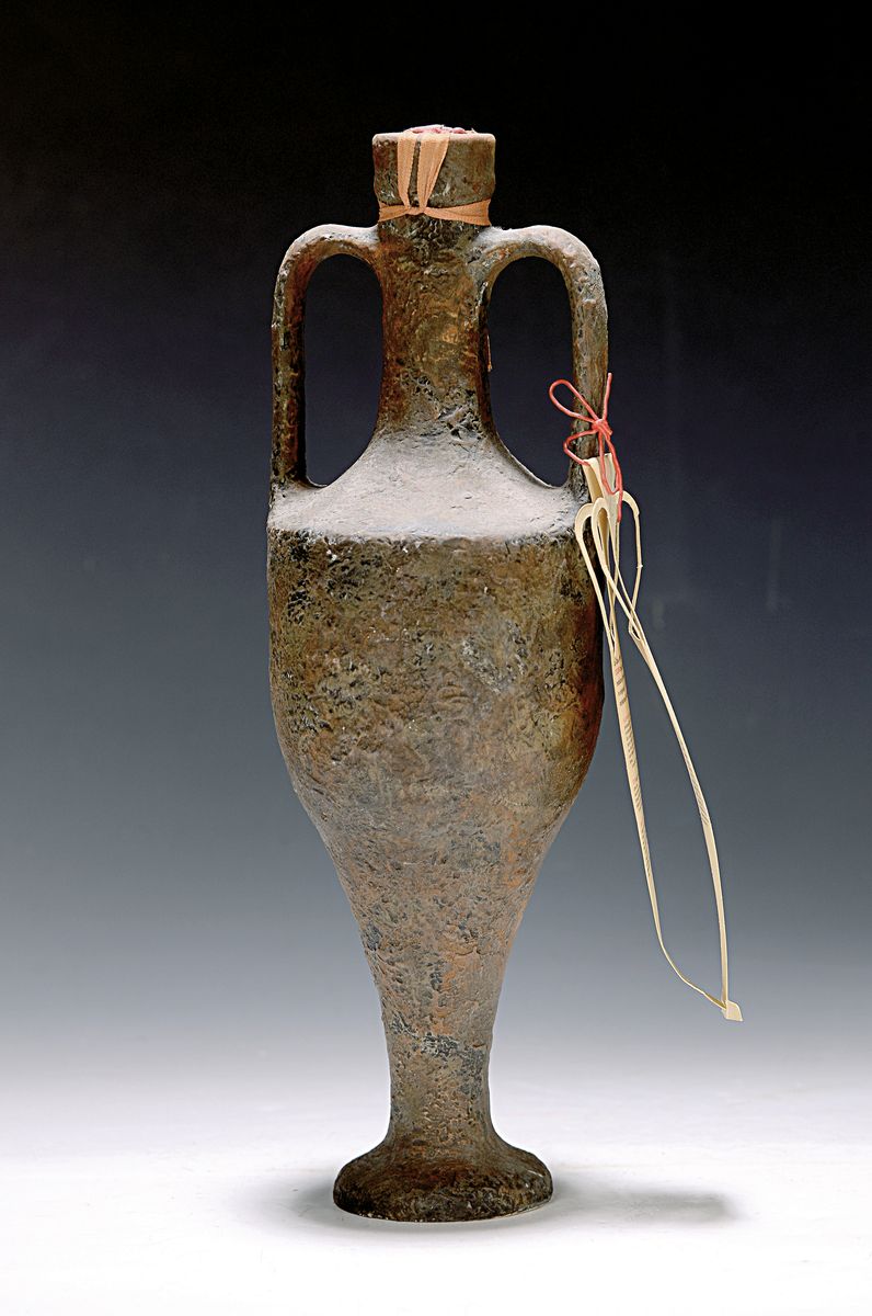 1 Flasche Falernum Anfora, F. Cenatiempo & C. Formia, Ischia, Amphore mit Wachssiegel, verschlossen, ges. ca. 1140g
