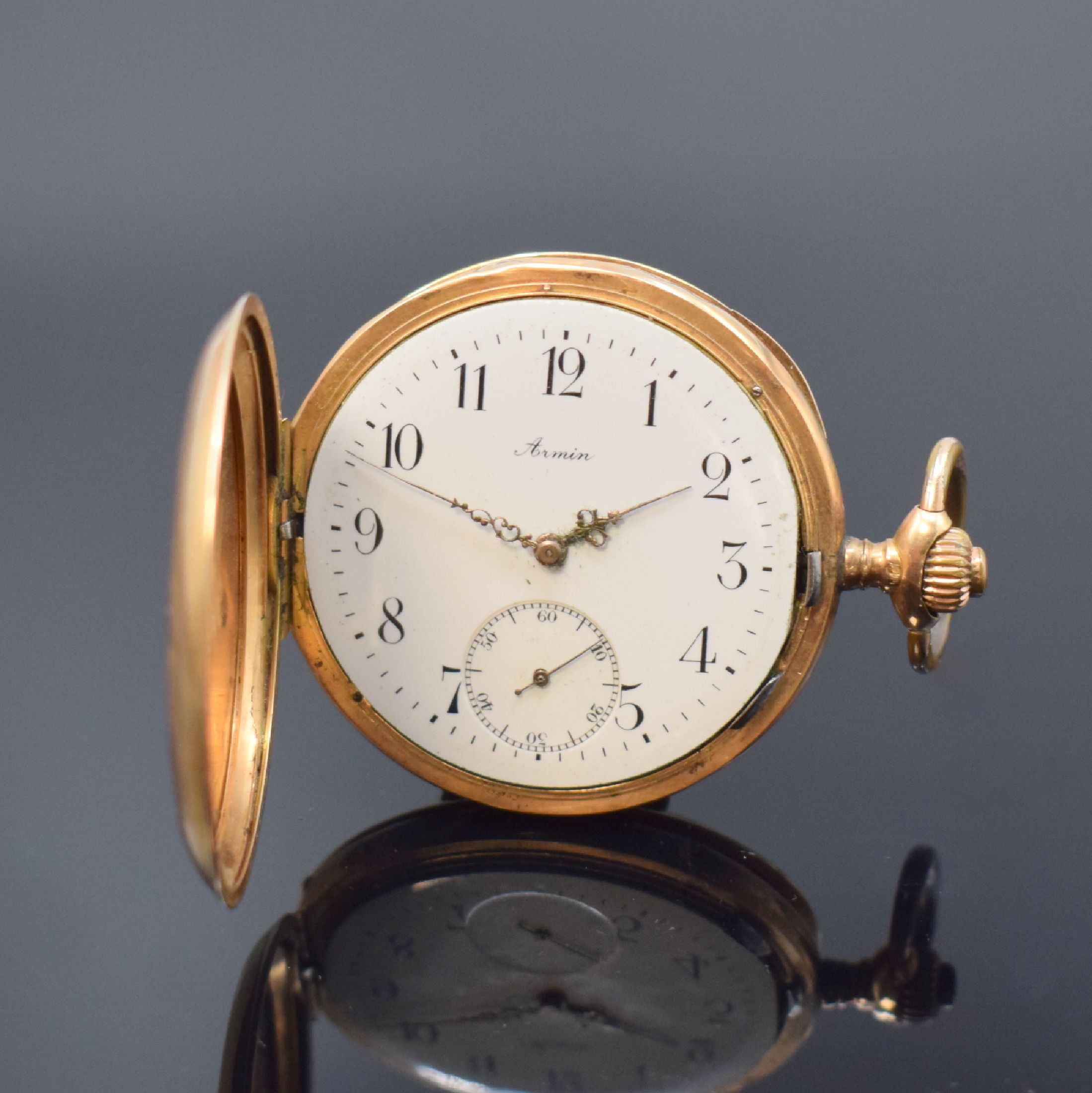 ARMIN Herrensavonette in RG 585/000, Schweiz um 1900, Geh. dell., guill. Sprung- u. Rückdeckel, Metallcuvette, Emailzifferbl. m. arab. Zahlen, gold. ...