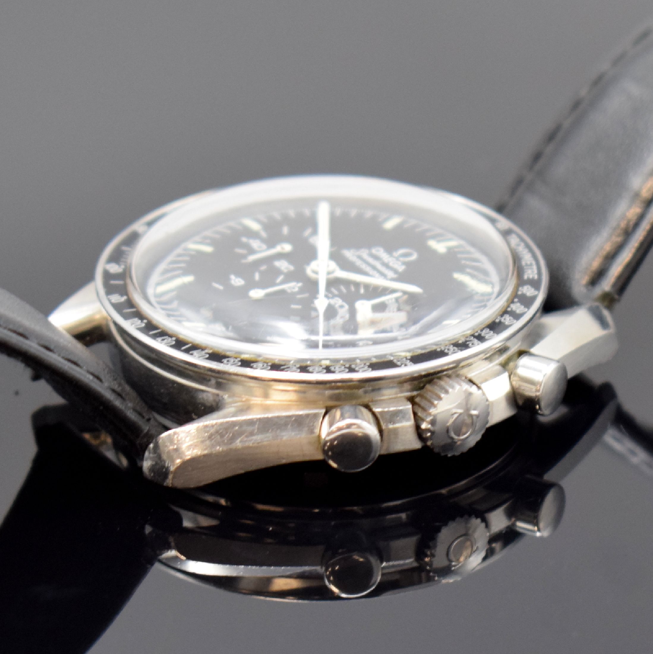 Detail c: OMEGA Speedmaster Professional Armbandchronograph in Stahl Referenz 145.022- 78, Schweiz um 1980, Handaufzug, verschr. Geh., Boden m. ...