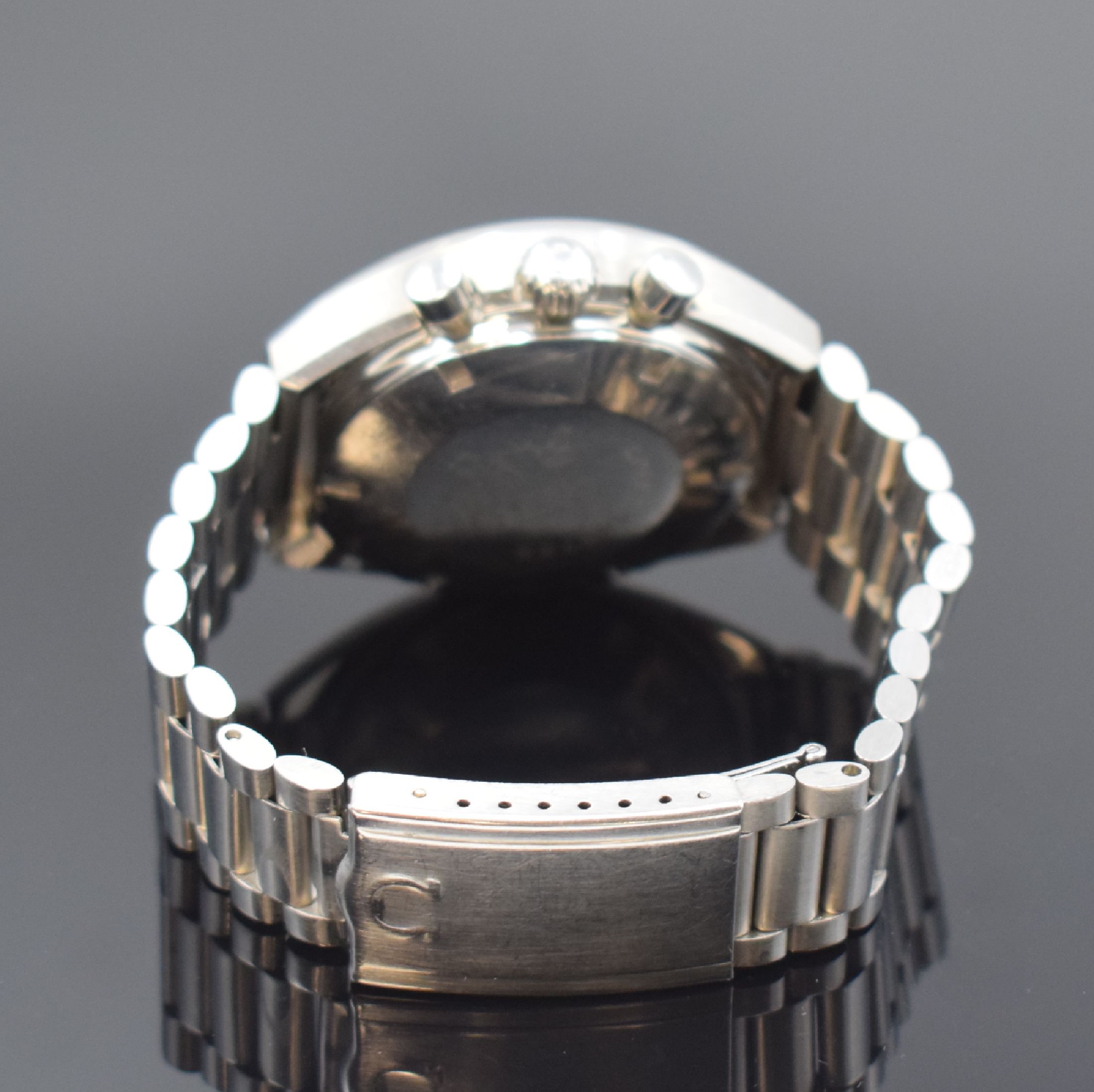 Detail b: OMEGA Speedmaster Professional Mk II "Racing Dial" Armbandchronograph in Stahl Referenz 145.014, Handaufzug, Schweiz um 1969, verschr. ...