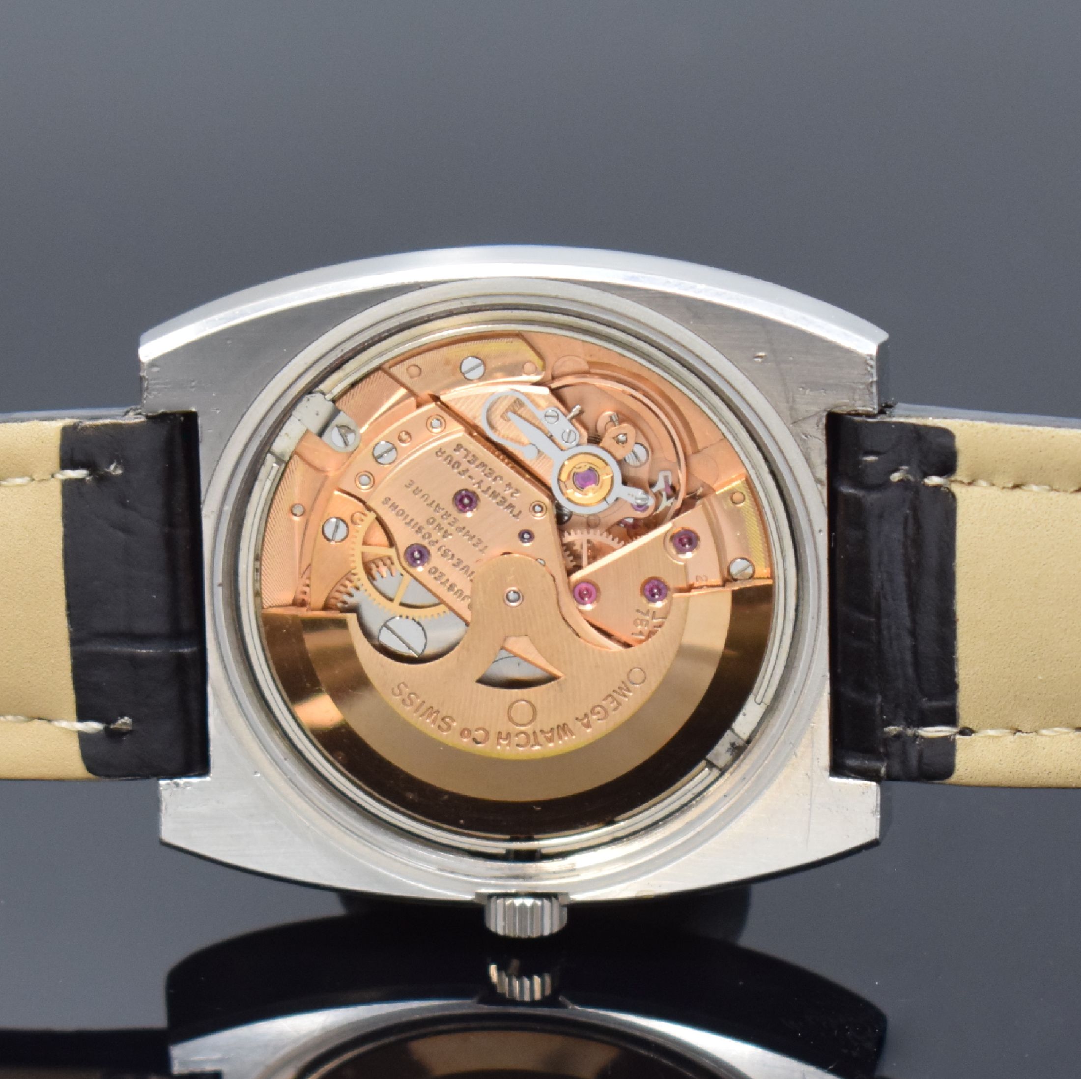 Detail e: OMEGA Constellation Armbandchronometer in Stahl mit Weißgold-Lünette Referenz 168.041, Automatik, Schweiz um 1969, verschr. Boden m. Darst. ...