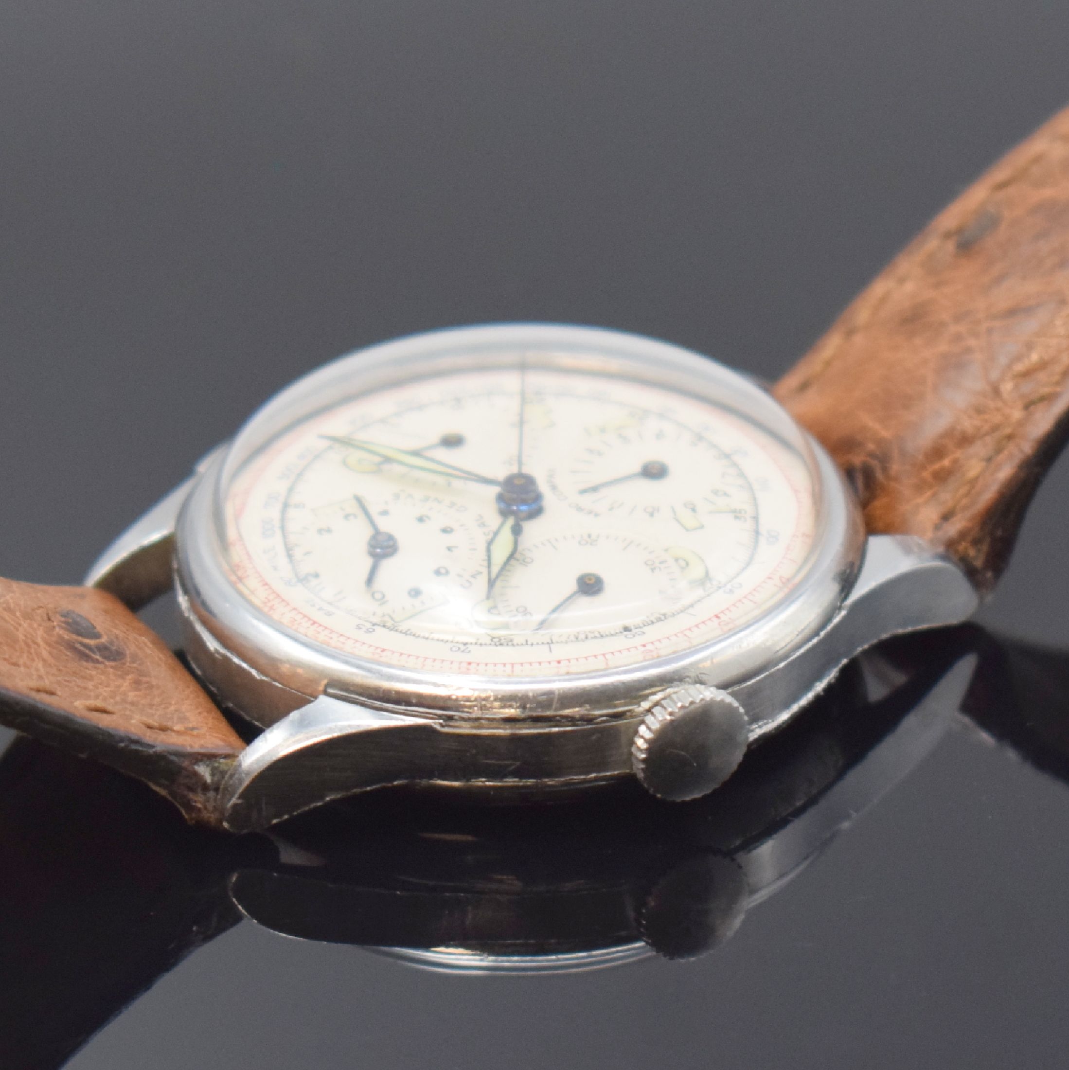 Detail c: UNIVERSAL GENEVE Aero-Compax Schaltradchronograph in Stahl Referenz 22538, Handaufzug, Schweiz um 1940, 3-teil. Geh., Boden und Glasrand aufgedr., ...