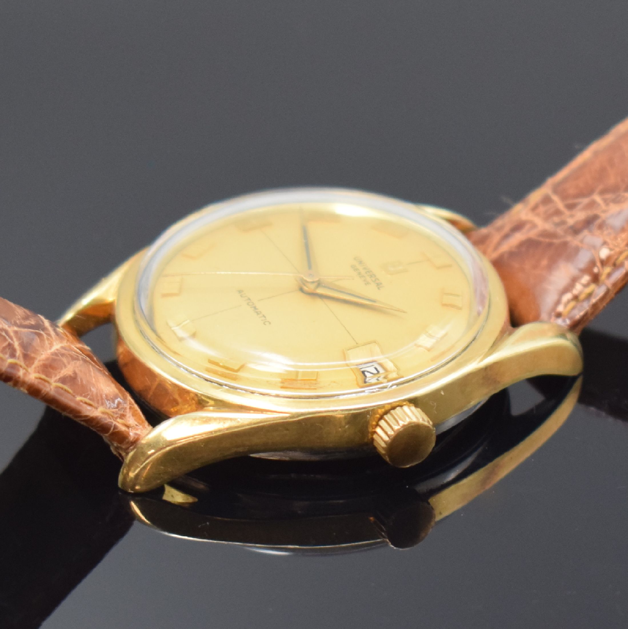 Detail b: UNIVERSAL GENEVE Polerouter Herrenarmbanduhr Kaliber 215.1 in Stahl mit Goldhaube, Automatik, Schweiz um 1968, verschr. Boden, Nr. nicht mehr lesbar, ...
