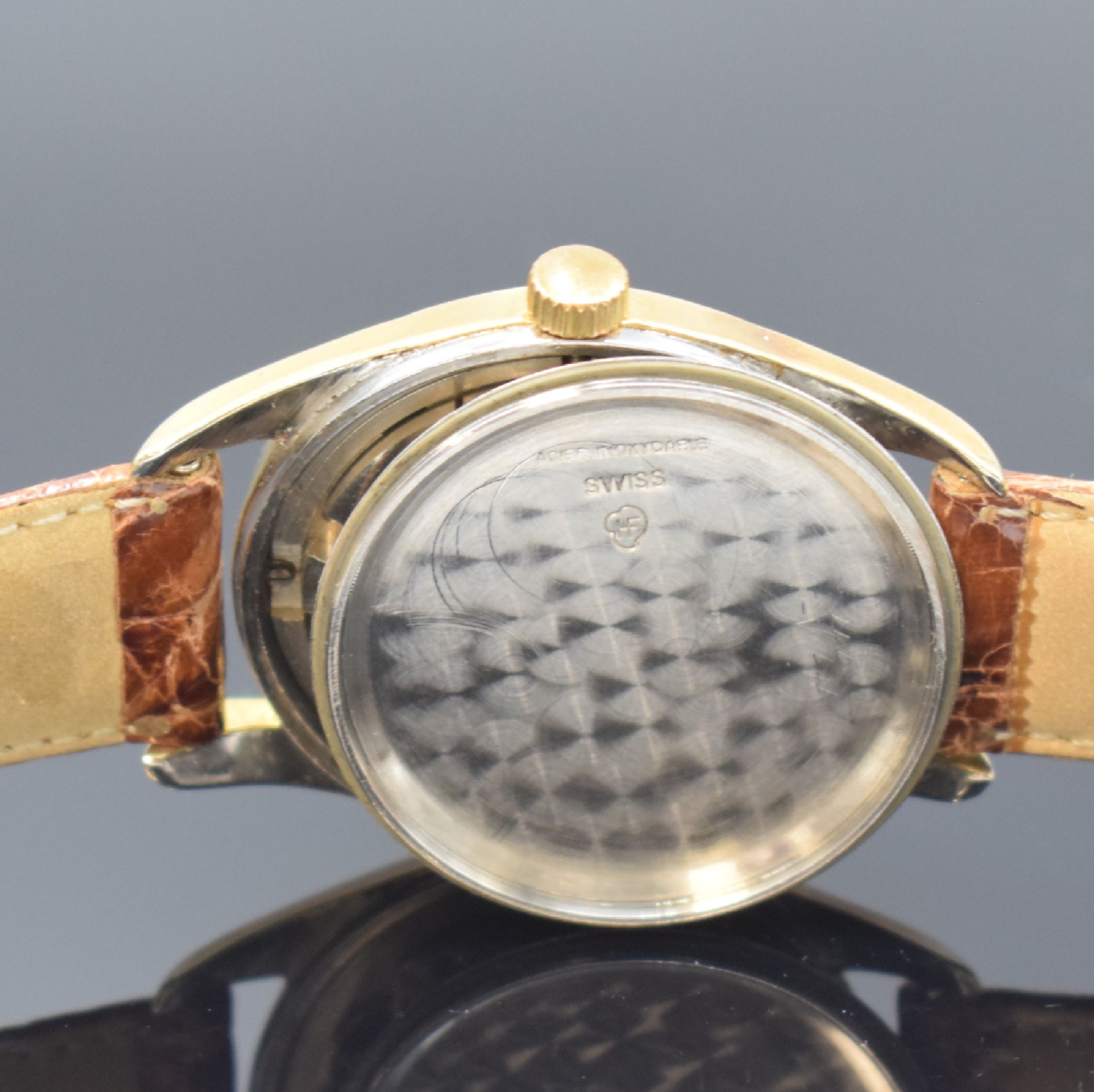Detail e: UNIVERSAL GENEVE Polerouter Herrenarmbanduhr Kaliber 215.1 in Stahl mit Goldhaube, Automatik, Schweiz um 1968, verschr. Boden, Nr. nicht mehr lesbar, ...