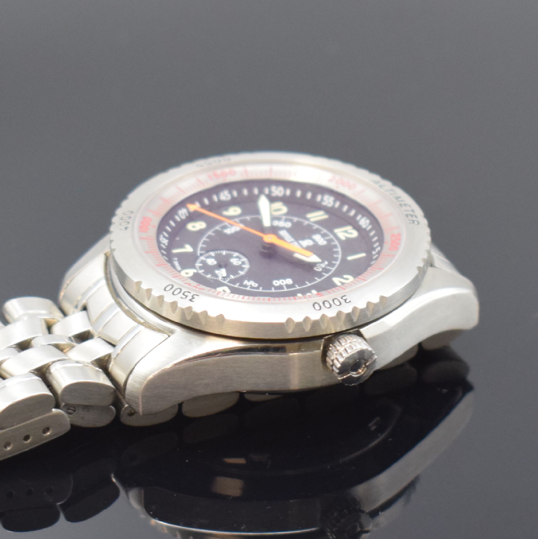 Detail c: REVUE THOMMEN Airspeed Altimeter Herrenarmbanduhr mit Höhenmesser in Stahl Referenz 5310001, Handaufzug, Schweiz um 1990, sat. Geh. inkl. ...