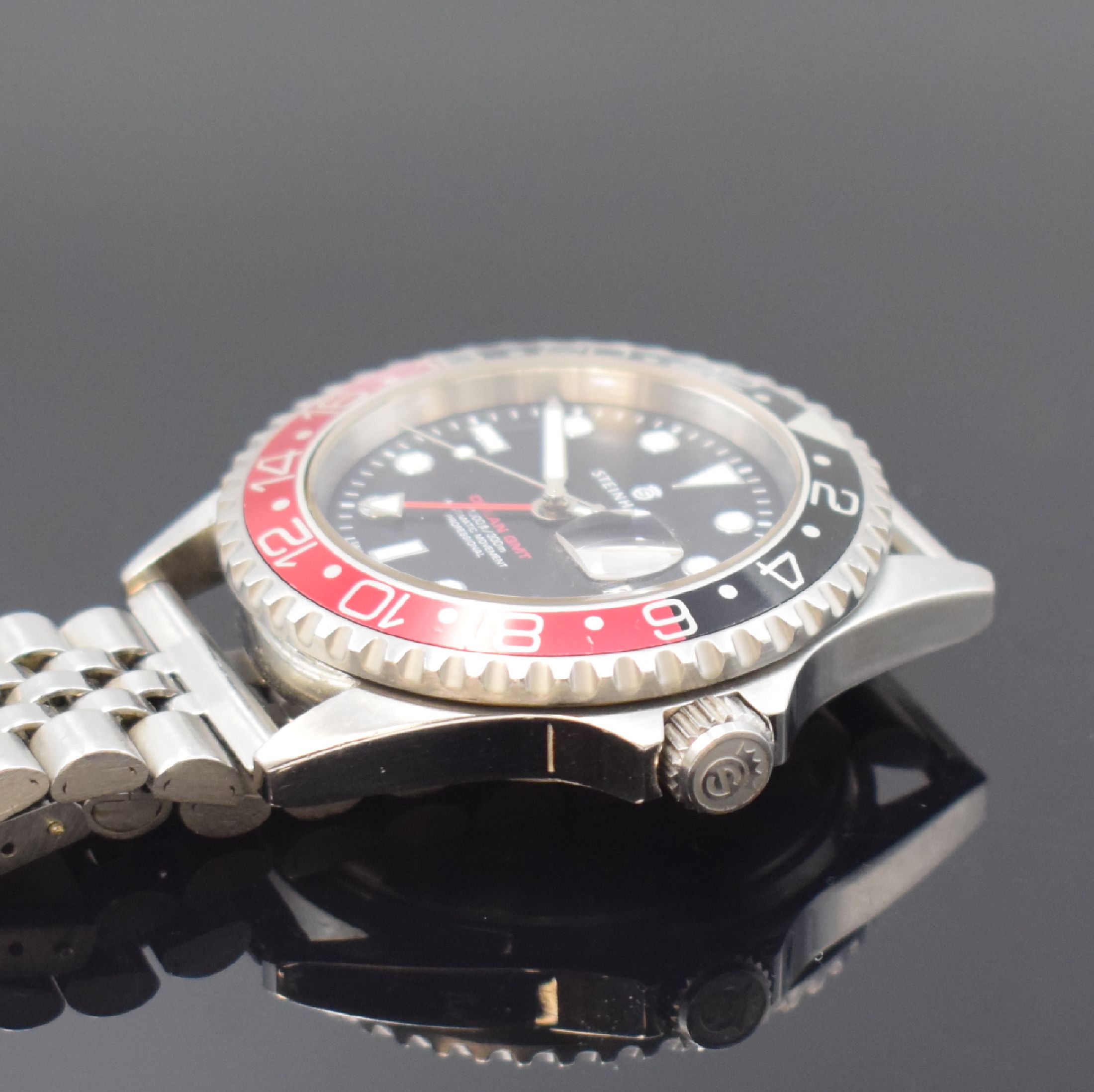 Detail c: STEINHART Ocean GMT sportliche Armbanduhr in Stahl, Automatik, Schweiz um 2020, neutr. Gliederband, Boden und Krone verschr., ab Herst. wasserd., ...