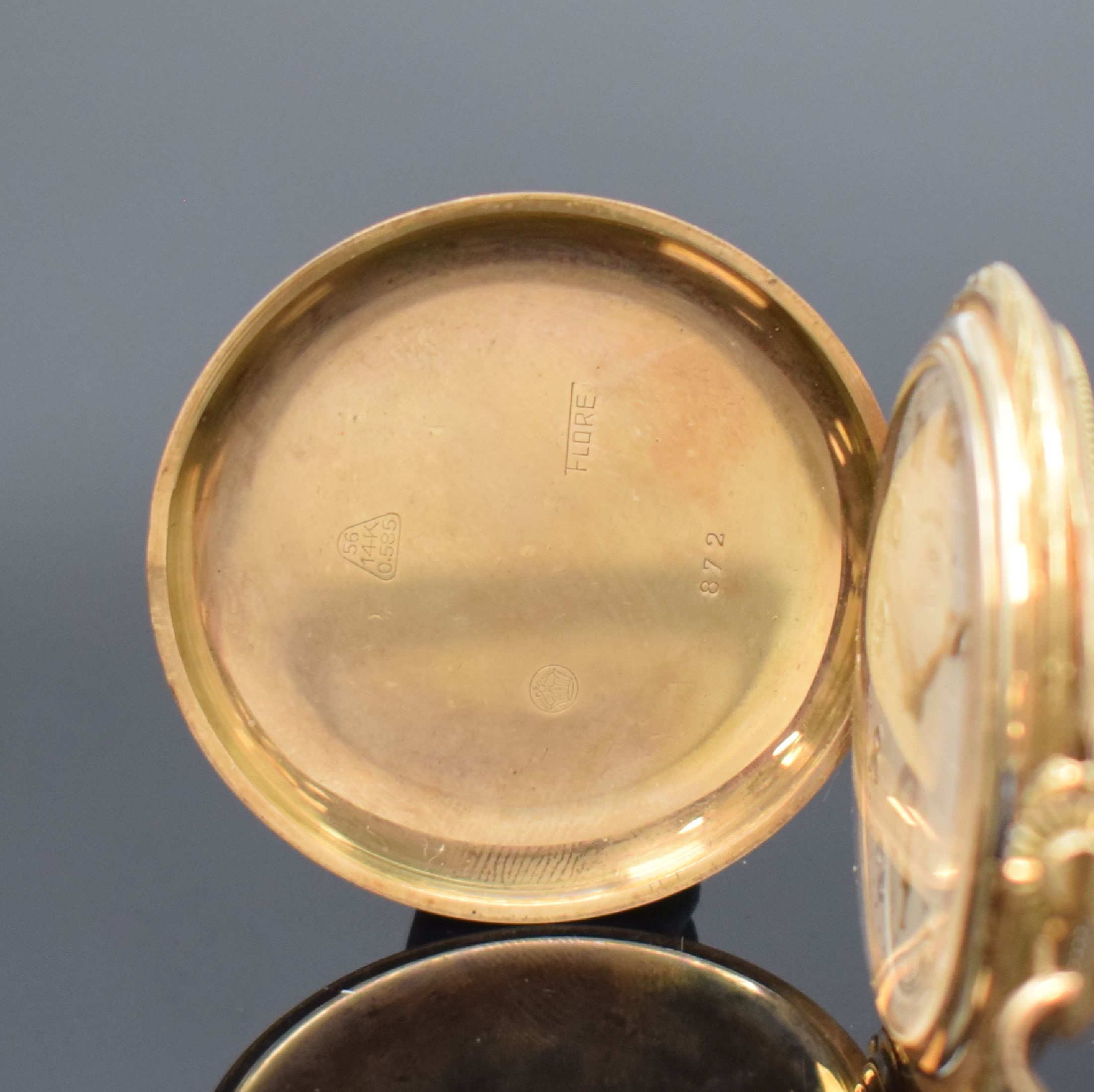 Detail a: LUXOR Chronometre Savonette in GG 585/000 mit vergoldeter Chatelaine, Schweiz um 1925, gut erhaltenes streifen-guill. Geh., floral grav. Rand, verg. ...