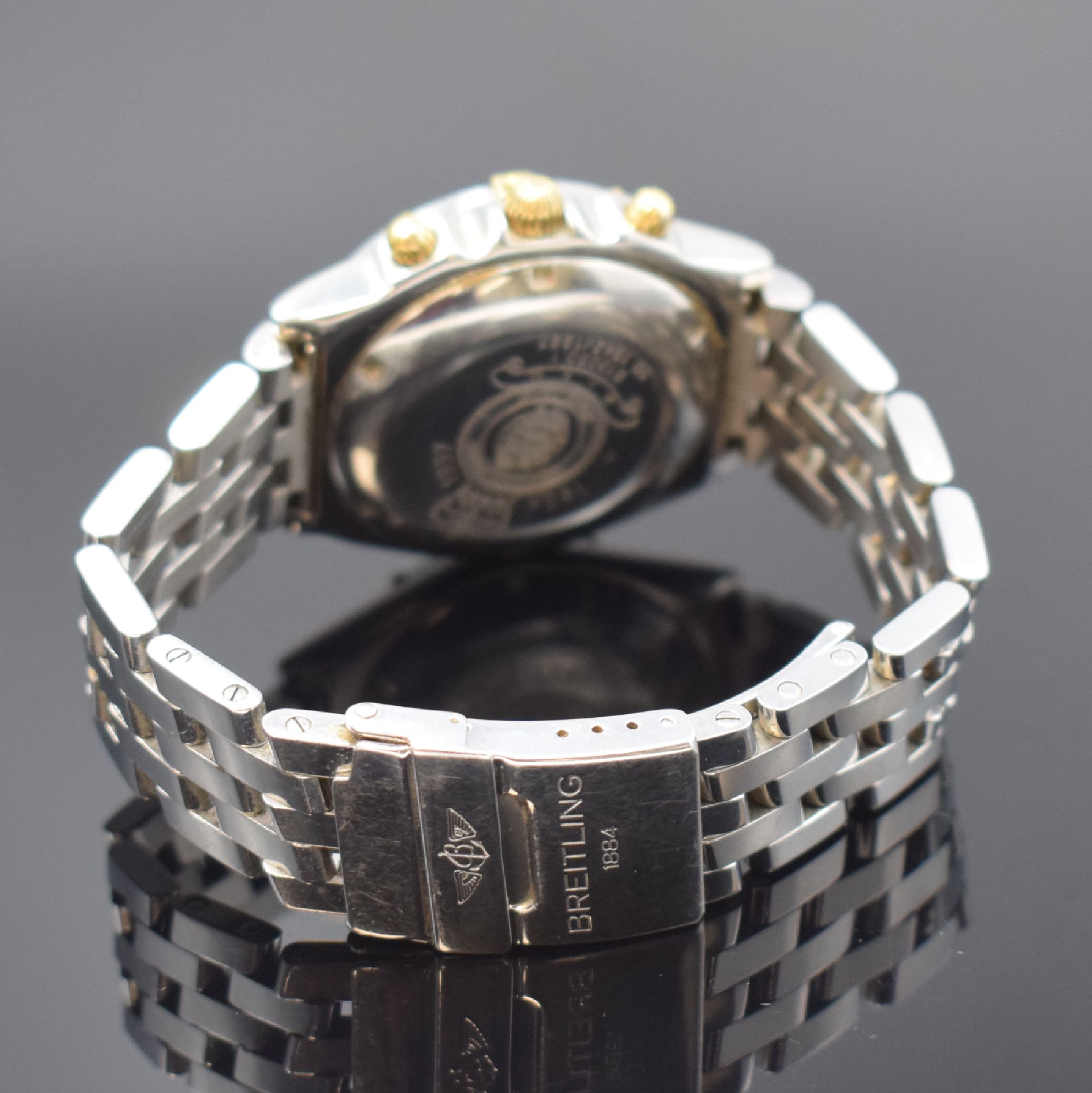 Detail b: BREITLING Chronomat limitiertes Sondermodell Royal Air Force Hong Kong, Schweiz um 1997, Automatik, verschr. Stahlgeh. am orig. Pilotband, Boden m. ...
