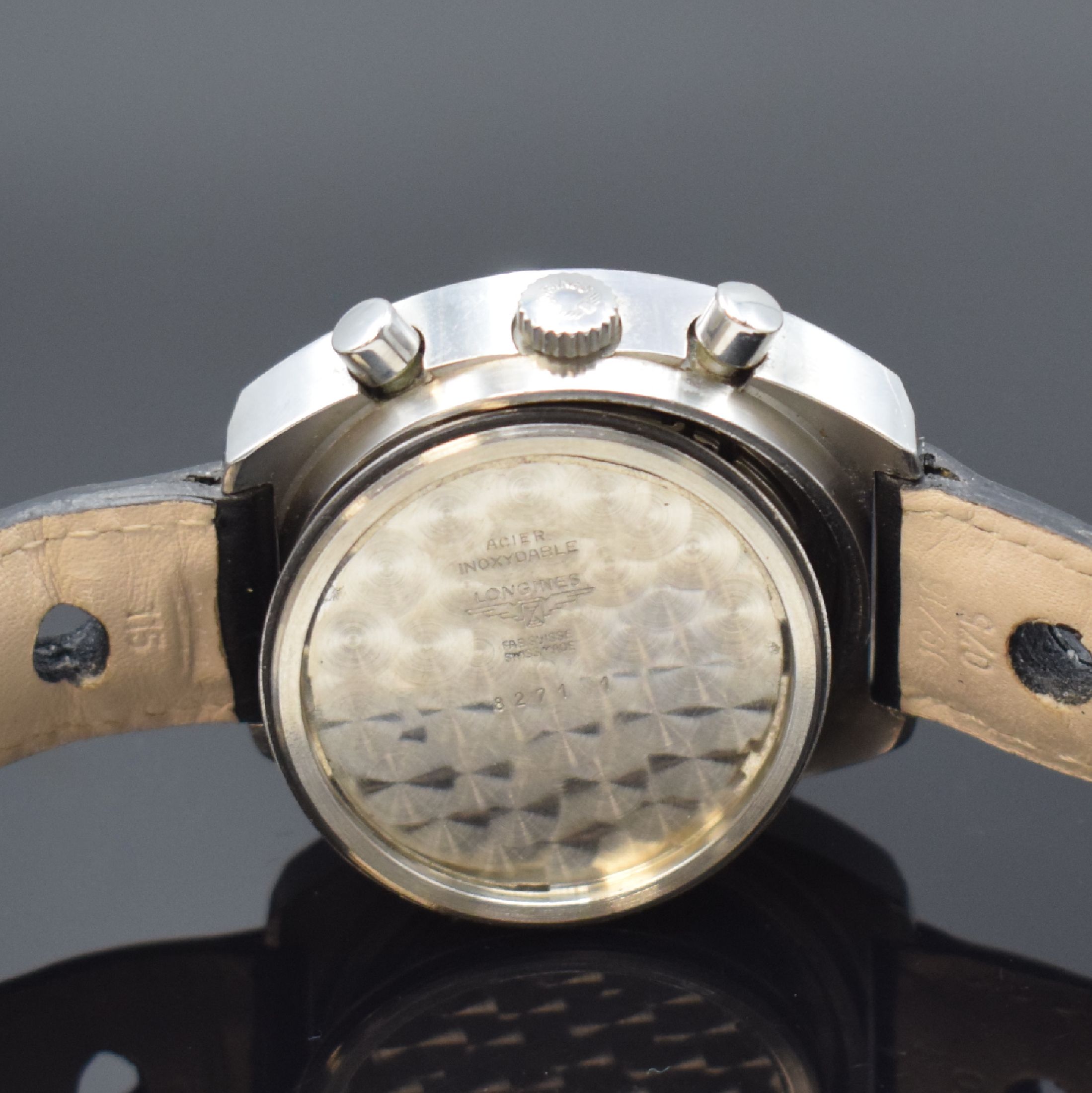 Detail e: LONGINES Schaltradchronograph mit Nonius- Zeiger Referenz 8271/1 in Stahl, Schweiz um 1975, Handaufzug, verschr. Geh., orig. Krone, silb. Zifferbl. ...