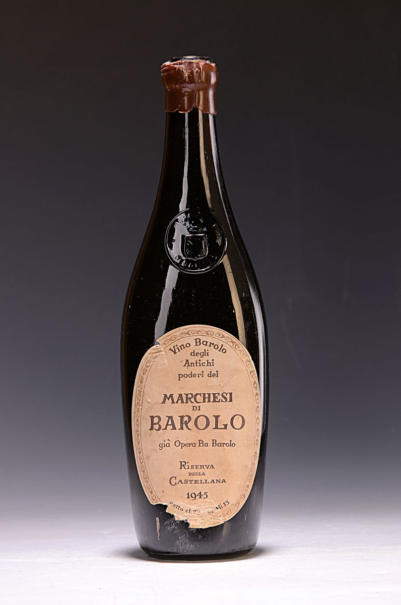 1945 Marchesi di Barolo Riserva della Castellana Gia Opera Pia, Riserva Della Castellana, 72cl, etwas Schwund ca. 4.5 cm , Etikett altersbedingt ...