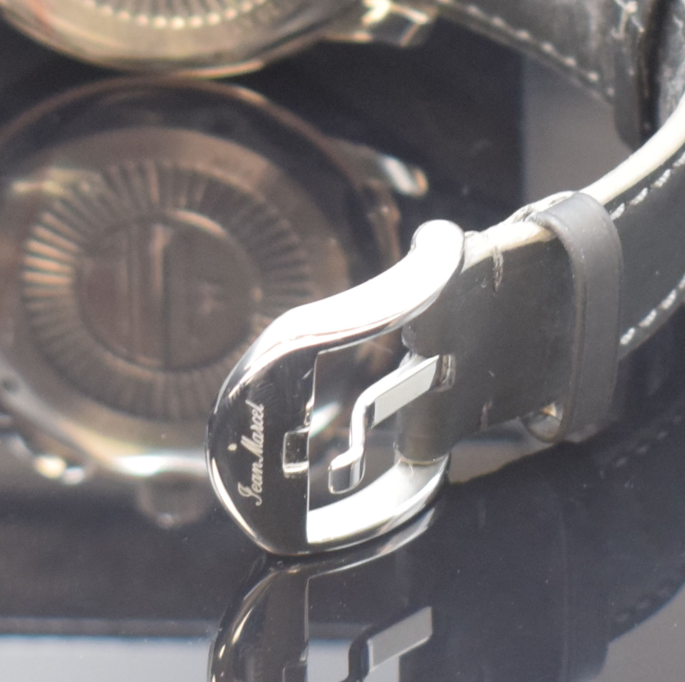 Detail b: JEAN MARCEL Adrenalin limitierter 1/100-Sek.- Chronograph in Stahl, Schweiz um 2020, quartz, 5-fach verschr. Geh., schwarze Lünette m. 100er-Tlg., ...