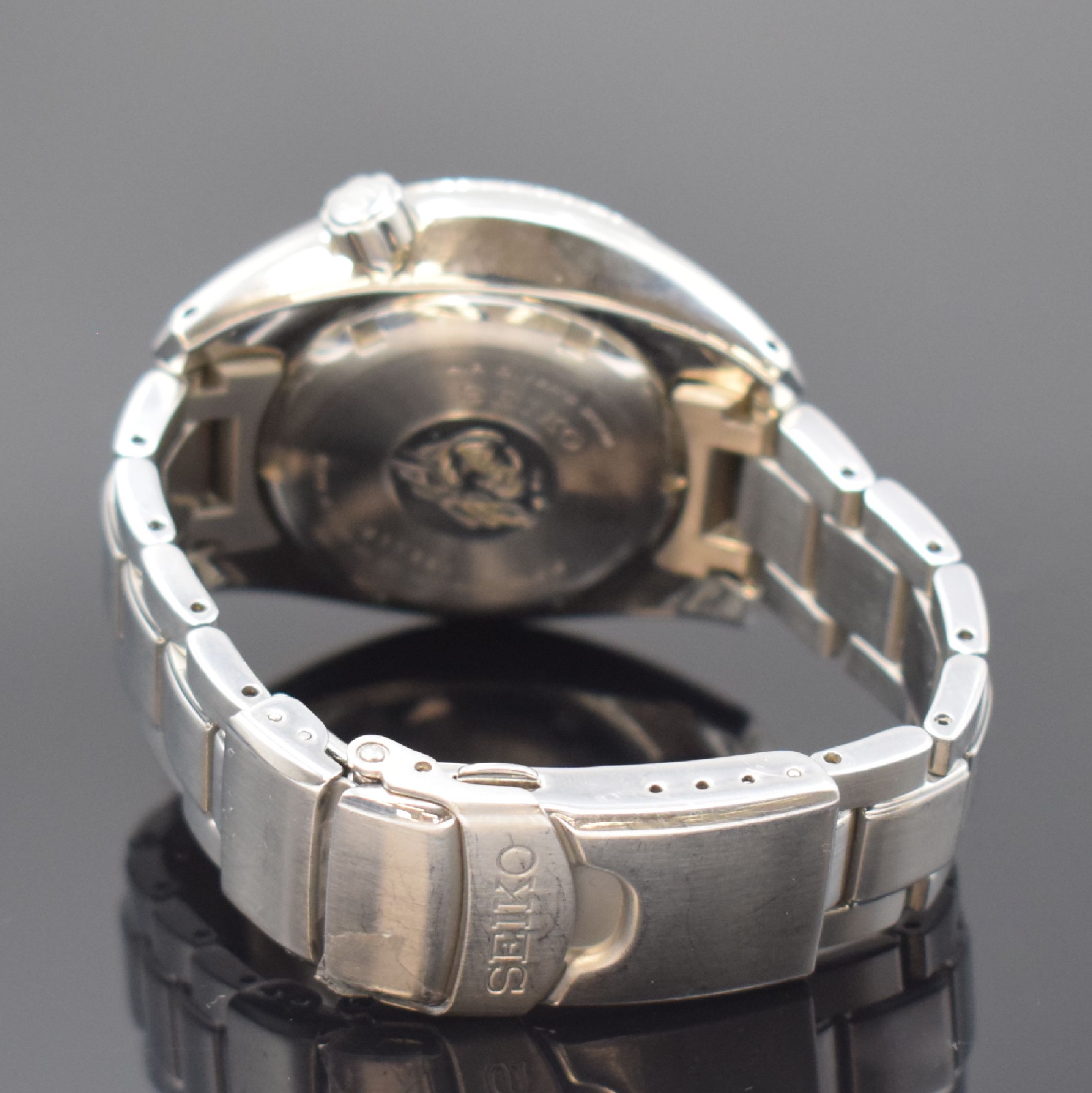 Detail b: SEIKO Scuba Automatic Taucheruhr in Stahl/ Stahlband, Japan um 2010, massives Geh. Ref. 6R15-00G0 am orig. Stahlband m. Faltschl., Boden u. Krone ...