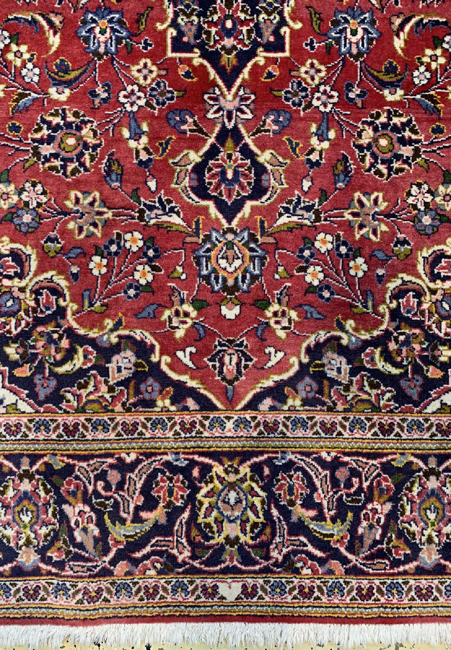 Detail b: Keschan, Persien, ca. 50 Jahre, Wolle auf Baumwolle, ca. 215 x 143 cm, EHZ: 1-2