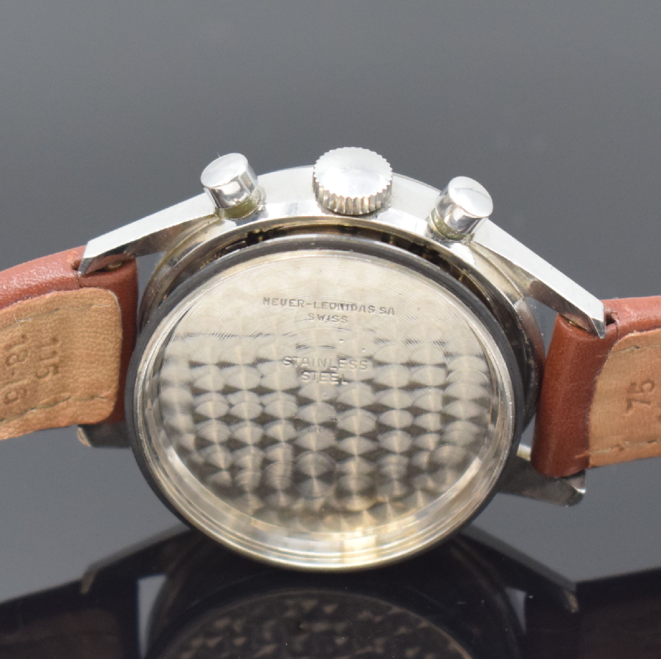 Detail f: HEUER Carrera seltener, legendäre Schaltradchronograph Referenz 2447, Handaufzug, Schweiz 1960er Jahre, Edelstahl, Boden geschr., silb. ...