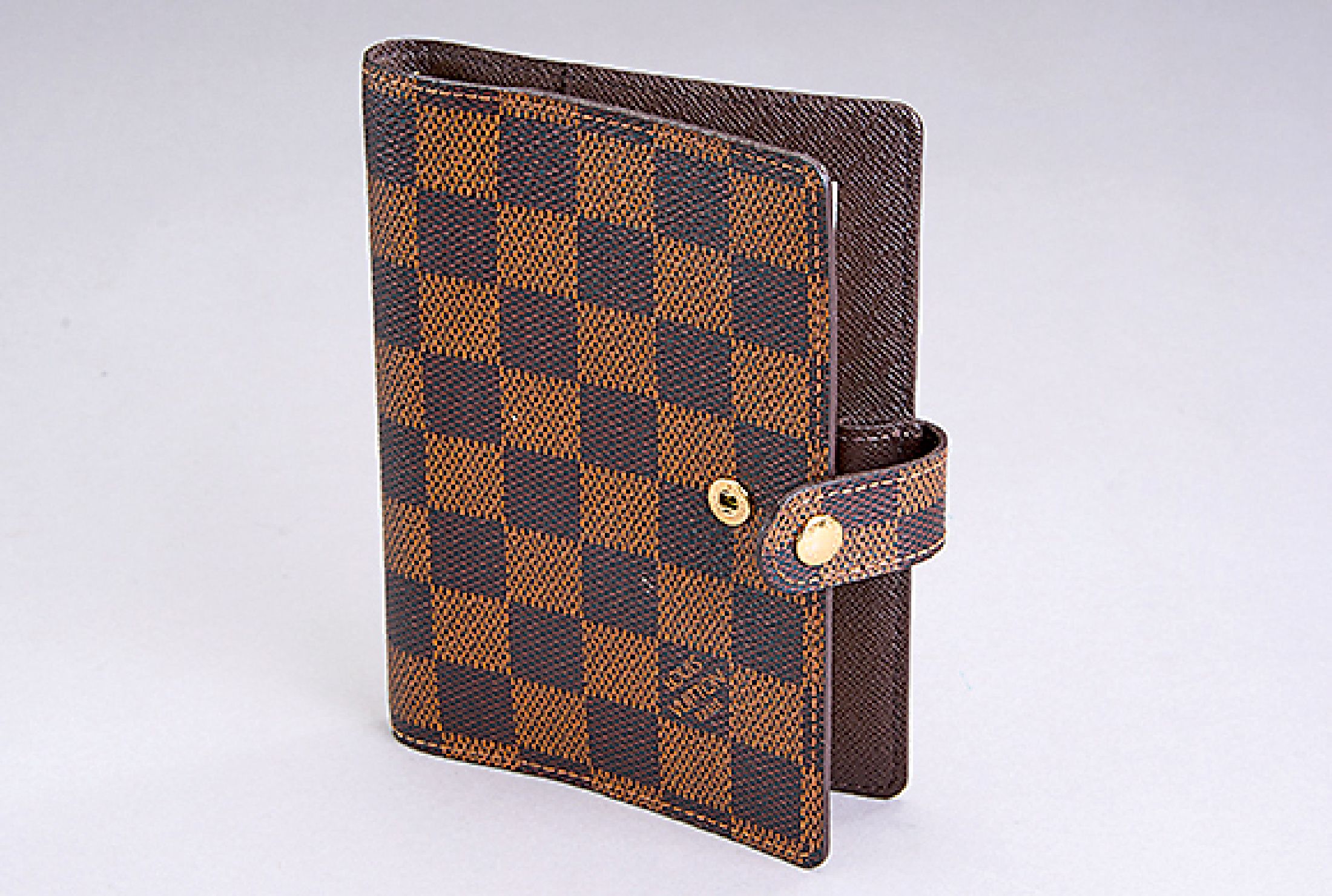 LOUIS VUITTON Agenda Damier Ebene Canvas, dunkelbraunes Kalbslederinnenfutter, Druckknopfverschluss, Ringbuch mit 6-fach Lochung, 3 ...