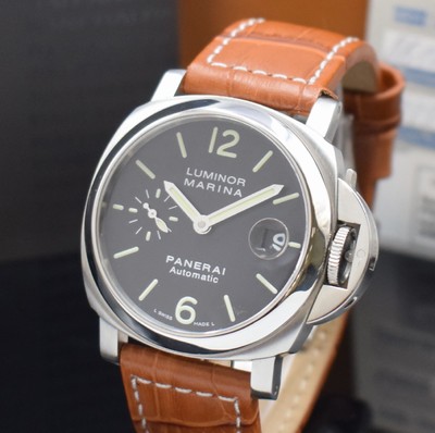 26648364a - OFFICINE PANERAI Luminor Marina PAM00048 on 2300 pieces limited gents wristwatch, self winding, stainless steel case, screwed down case back, winding crown under protection bow, neutral leather strap with butterfly buckle, black dial with luminous indices, luminous hands, date, diameter approx. 40 mm, original box and papers enclosed, condition 2