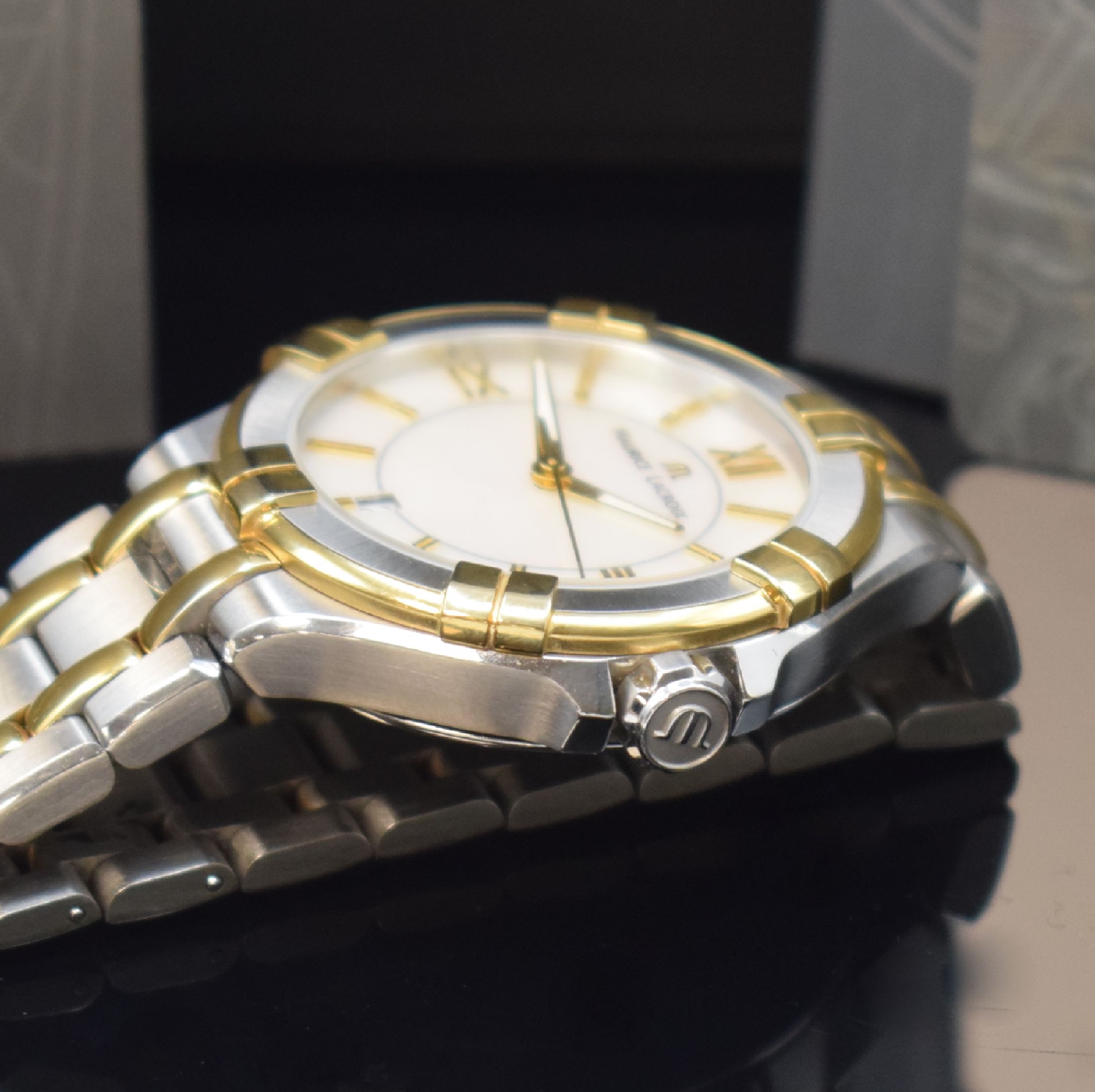 Detail c: MAURICE LACROIX AIKON Armbanduhr in Stahl/vergoldet, Schweiz um 2020, quartz, gedr. Geh., integr. orig. Band m. dopp. Faltschl., Perlmuttzifferbl., ...