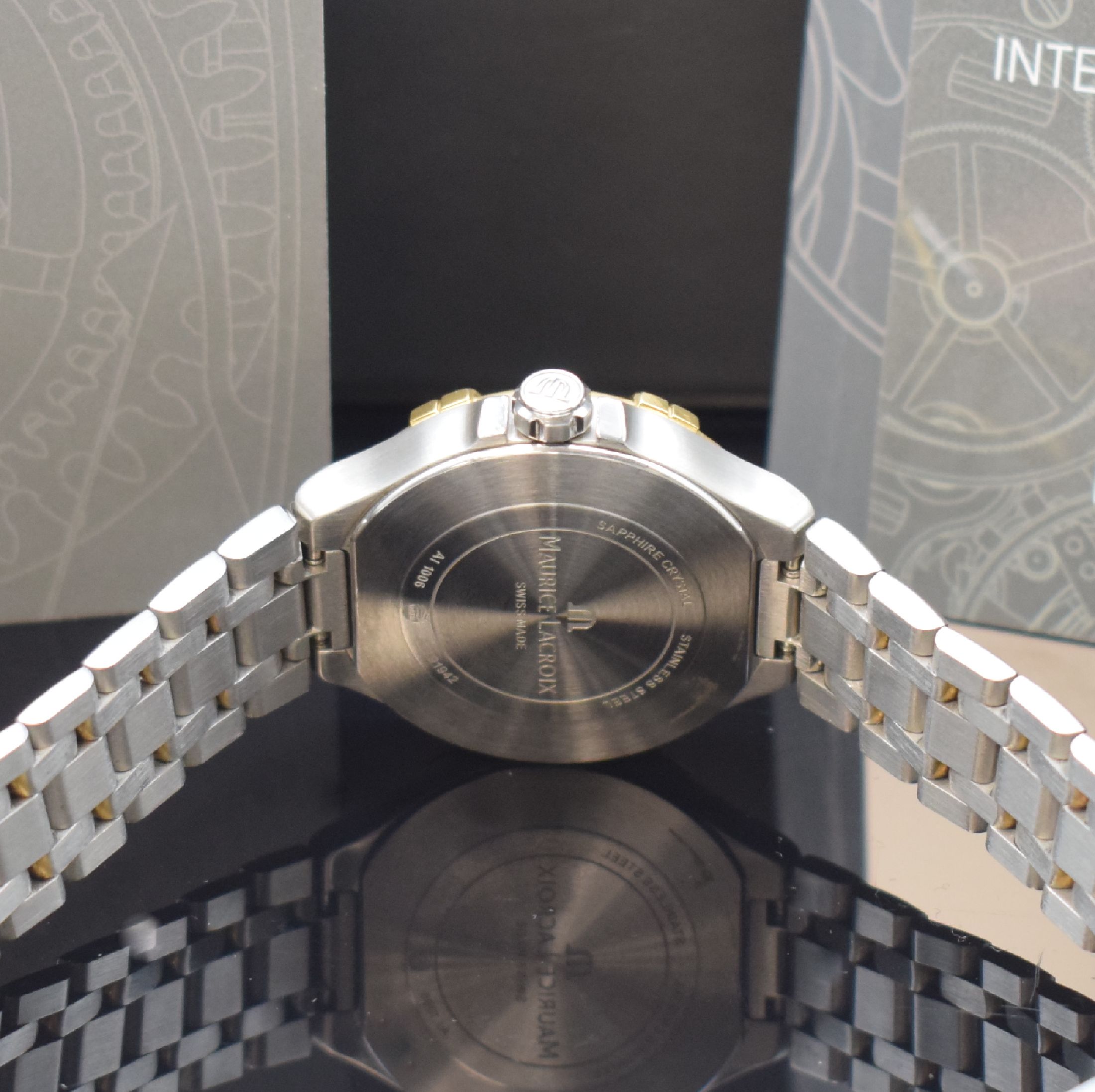 Detail d: MAURICE LACROIX AIKON Armbanduhr in Stahl/vergoldet, Schweiz um 2020, quartz, gedr. Geh., integr. orig. Band m. dopp. Faltschl., Perlmuttzifferbl., ...