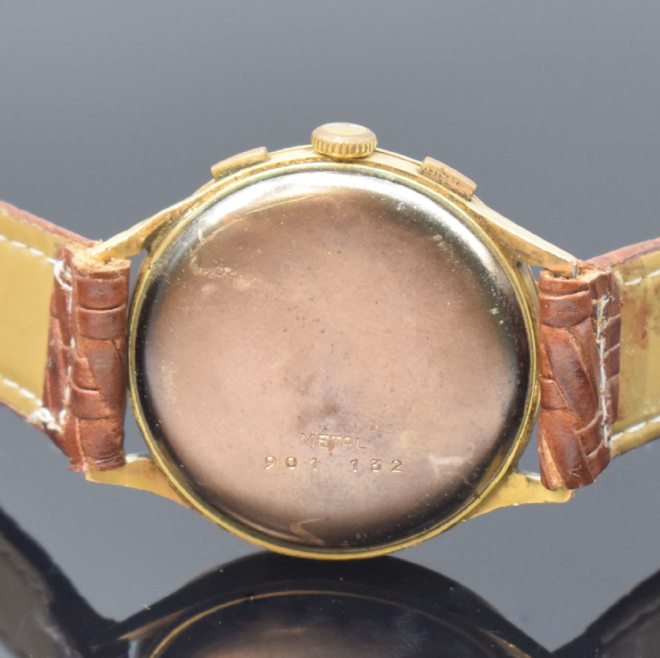 Detail d: ALMADIA / CHRONOGRAPHE SUISSE Armbandchronograph in RG 750/000, Schweiz um 1960, Handaufzug, Boden aufgedr., Geh. dell., Metall Innengeh., ...