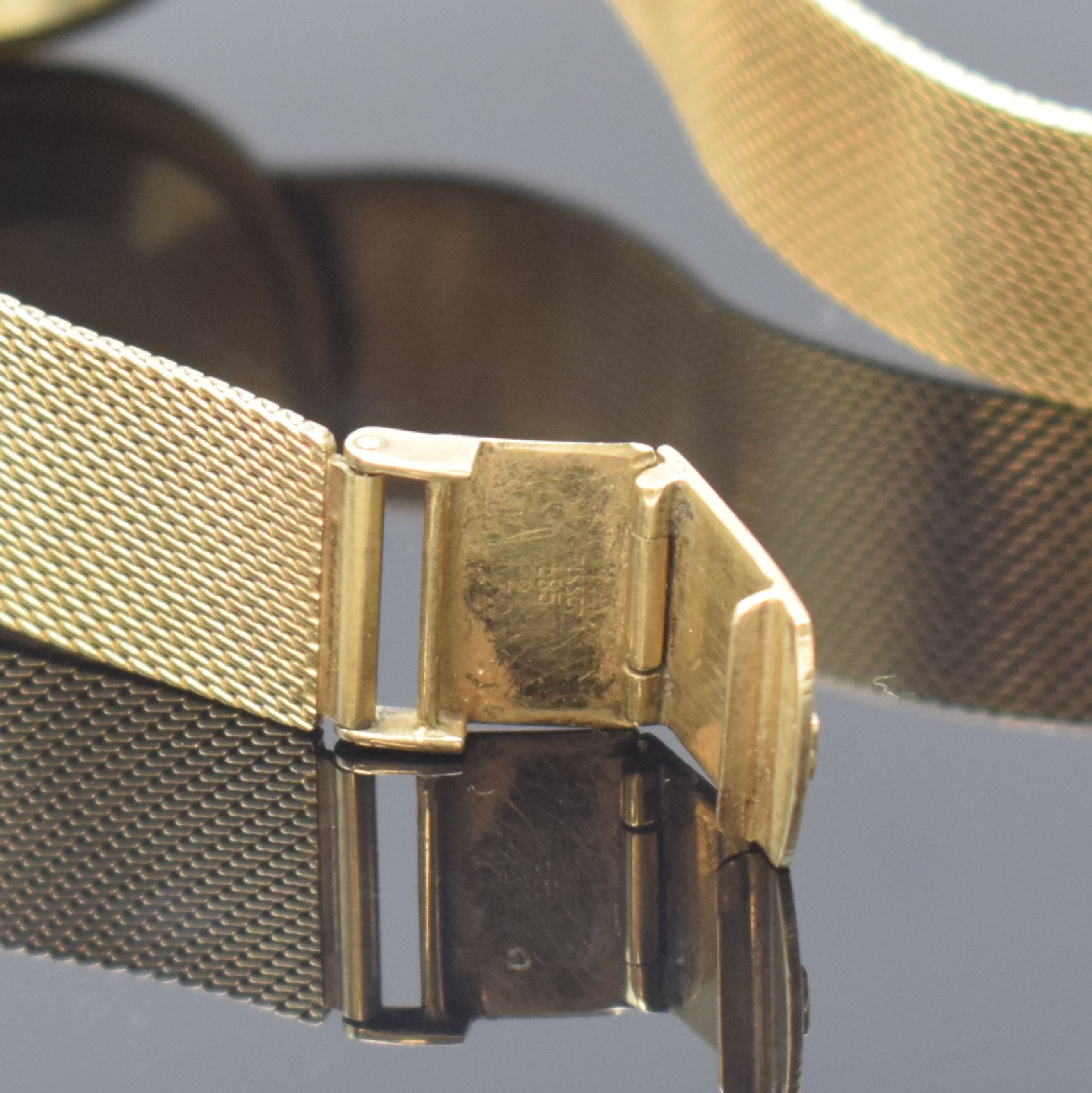 Detail c: TISSOT Visodate Armbanduhr in GG 585/000 Referenz 6359, Schweiz um 1970, Automatik, Boden aufgedr., Milanaiseband, gold. Zifferbl. mit aufges. ...