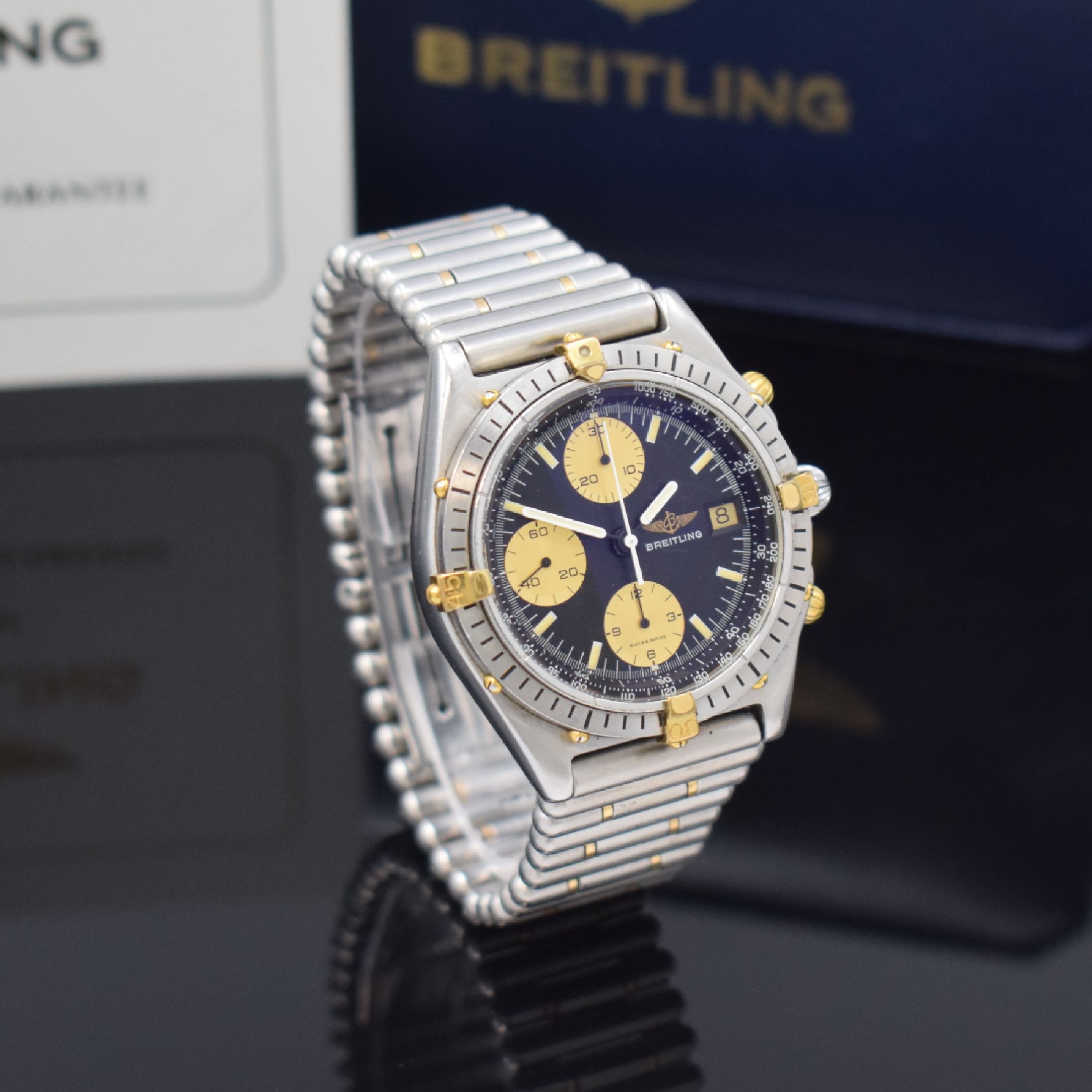 Detail b: BREITLING Chronomat Herrenarmbanduhr Referenz 81.950, Automatik, Gehäuse in Edelstahl/Gold komb. inkl. Roleauxband m. dopp. Faltschl., eins. drehb. ...