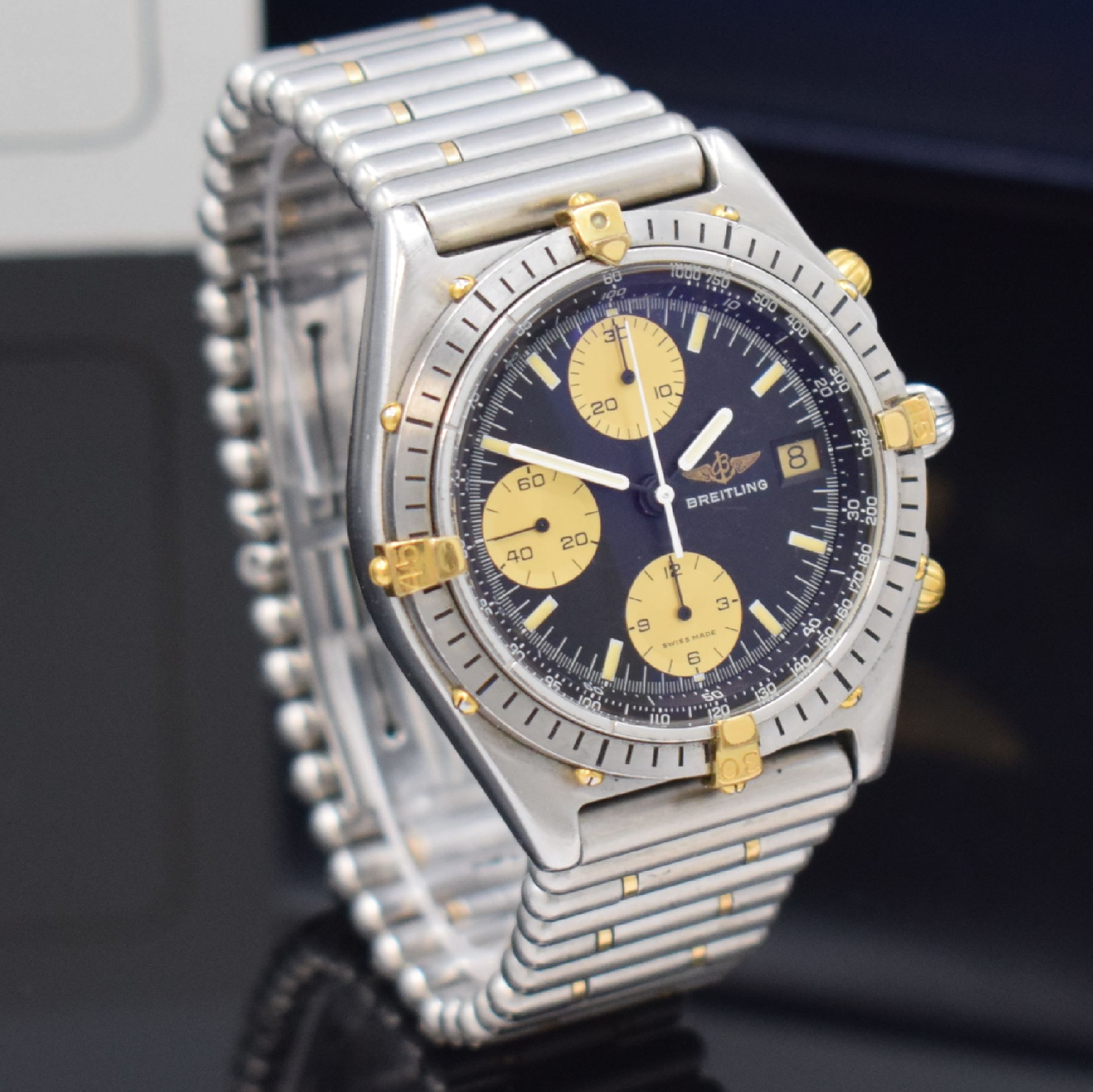 Detail c: BREITLING Chronomat Herrenarmbanduhr Referenz 81.950, Automatik, Gehäuse in Edelstahl/Gold komb. inkl. Roleauxband m. dopp. Faltschl., eins. drehb. ...