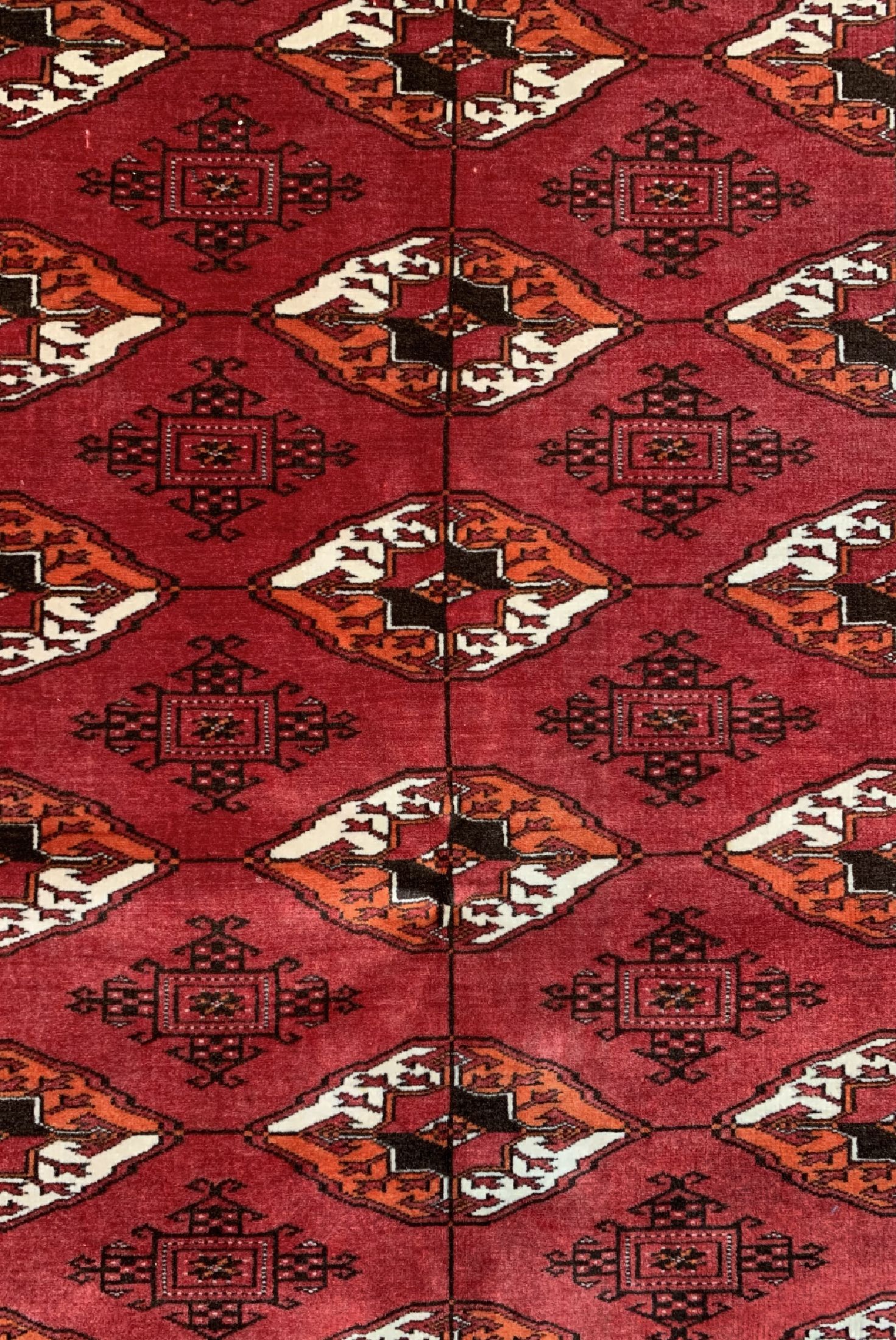 Detail c: Torkmen fein, Persien, ca. 50 Jahre, Wolle auf Baumwolle, ca. 170 x 132 cm, EHZ: 1-2