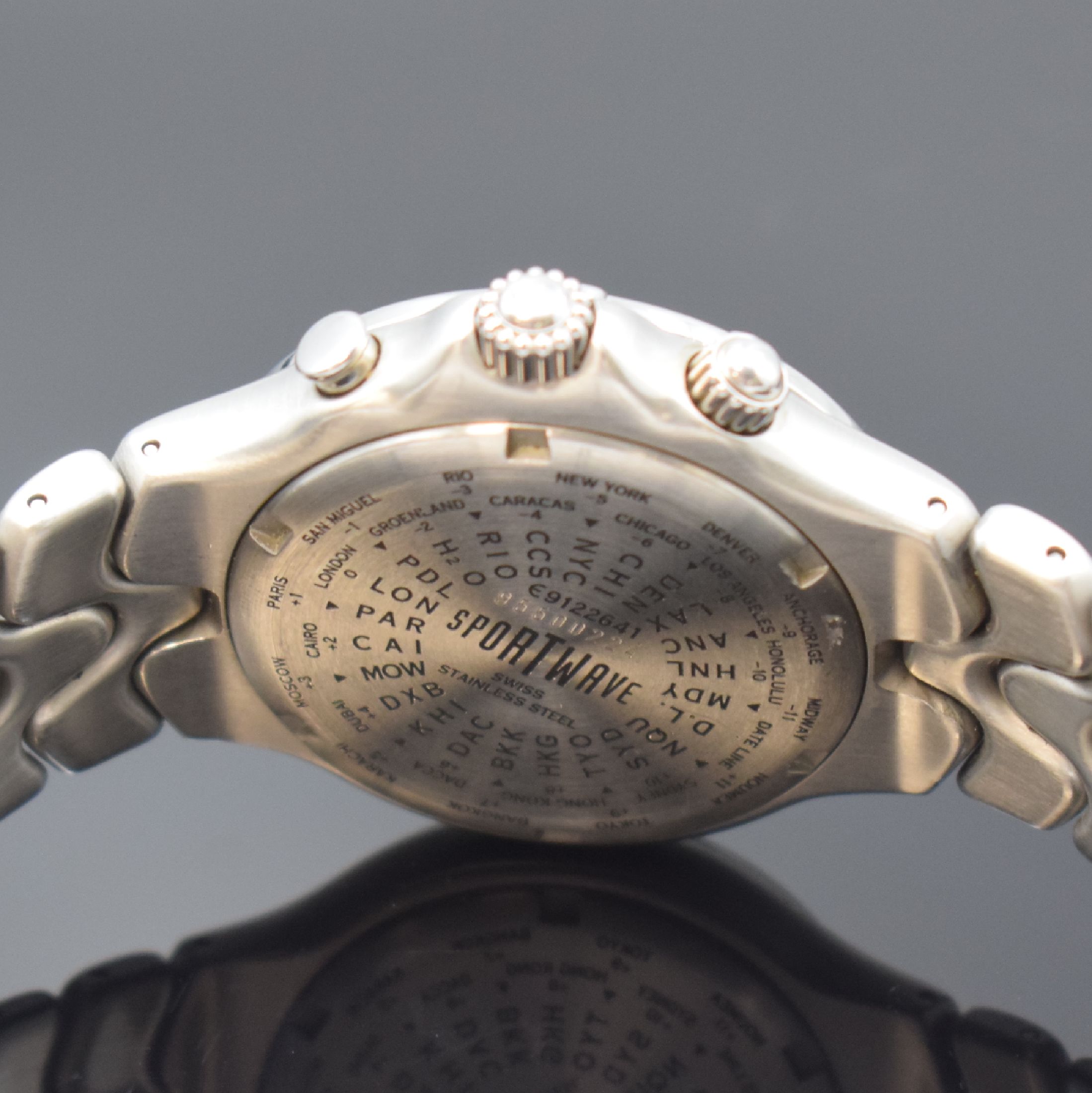Detail e: EBEL Herrenarmbanduhr Modell Sportwave Meridian Worldtimer, Schweiz um 1995, Automatik, Edelstahlgeh. inkl. Wellengliederband m. dopp. Faltschl., ...