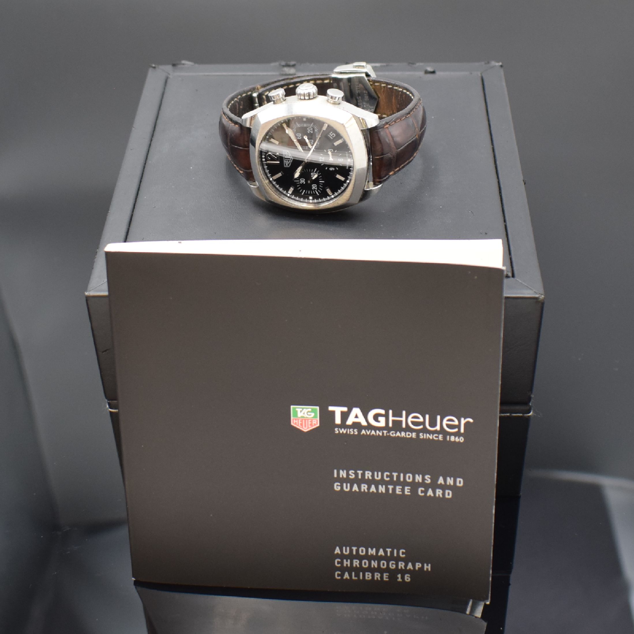 Detail e: HEUER Monza Herrenarmbanduhr mit Chronograph Referenz CR2110, Schweiz um 2000, Automatik, 2-teil. Edelstahlgeh., Boden 4-fach verschr., orig. ...