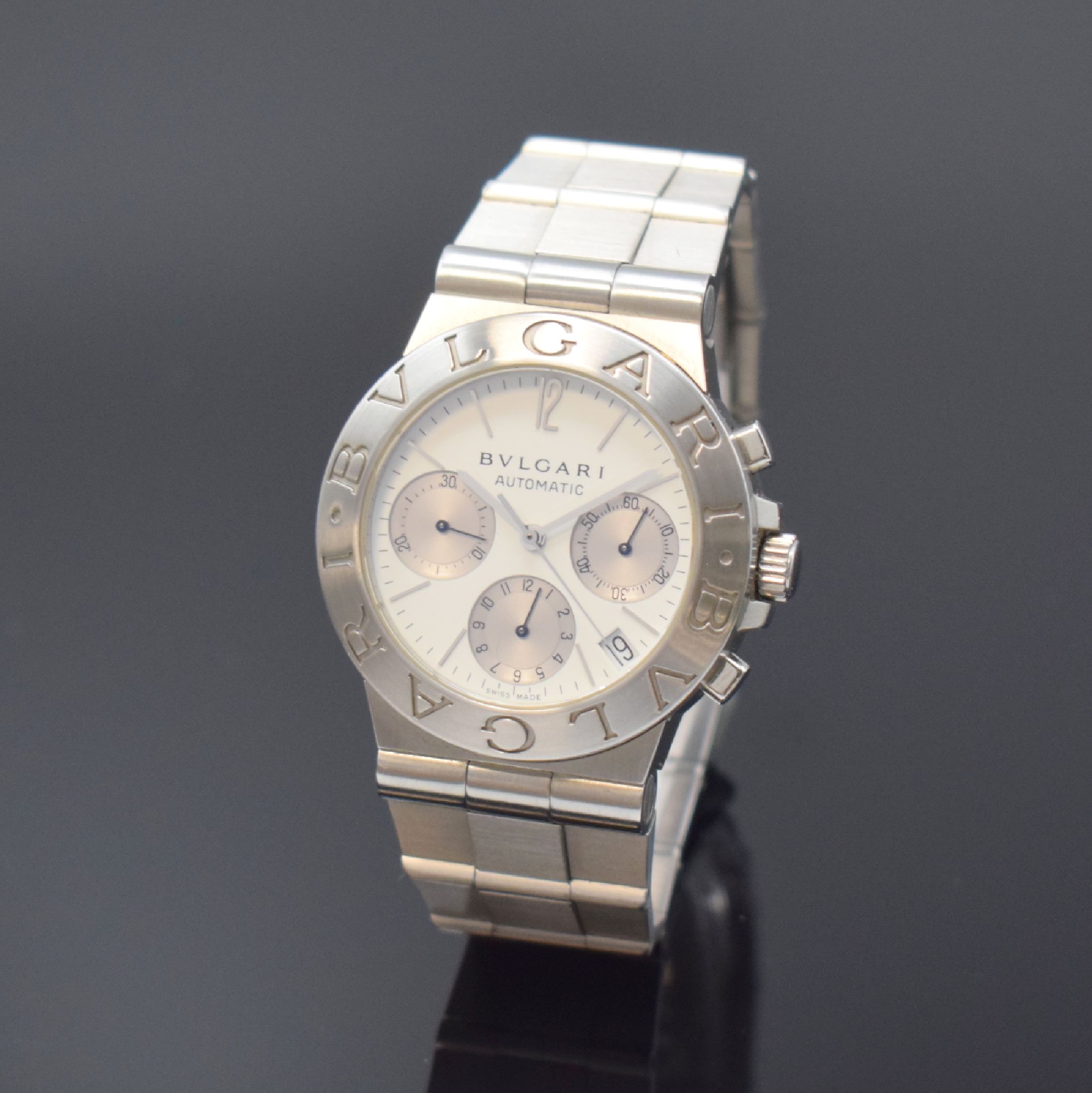 BULGARI Diagono Armbandchronograph in Stahl Referenz CH 35 S, Schweiz um 2002, Automatik, Gliederband m. Faltschl., Boden u. Krone verschr., weißes ...