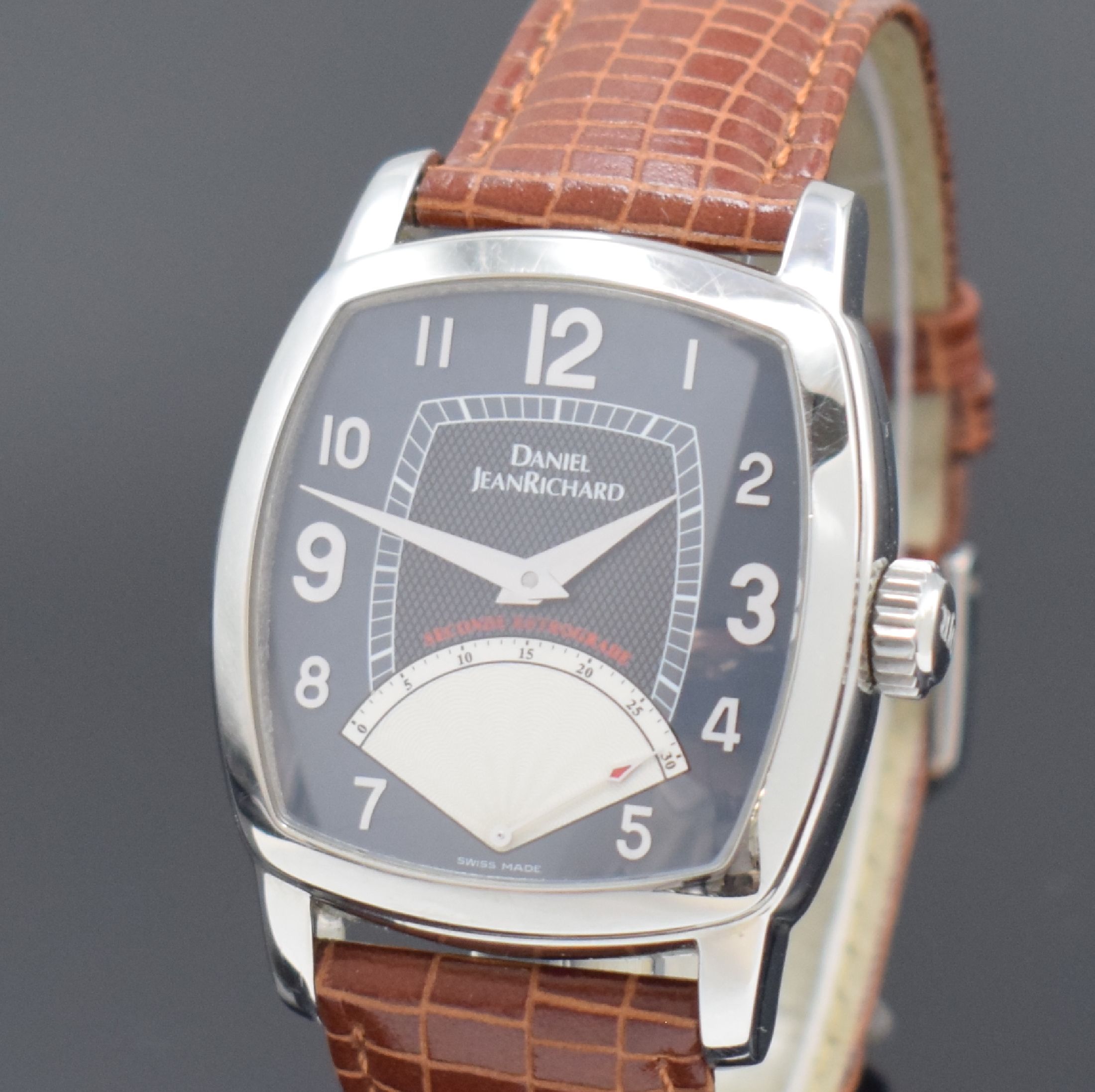 Detail a: DANIEL JEAN RICHARD Armbanduhr mit retrograder Sekunde in Stahl Referenz 45006, Schweiz um 2000, Automatik, beids. vergl. Tonneau-Geh., Boden 4-fach ...