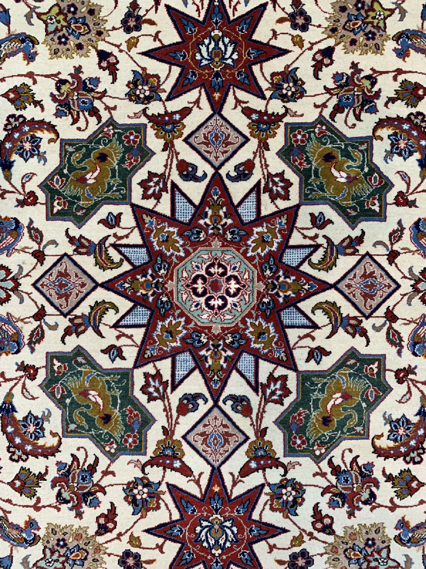 Detail b: Esfahan fein, Persien, um 1950, Korkwolle auf Seide, ca. 218 x 146 cm, ca. 1,0 Mio. Kn/qm, EHZ: 1-2