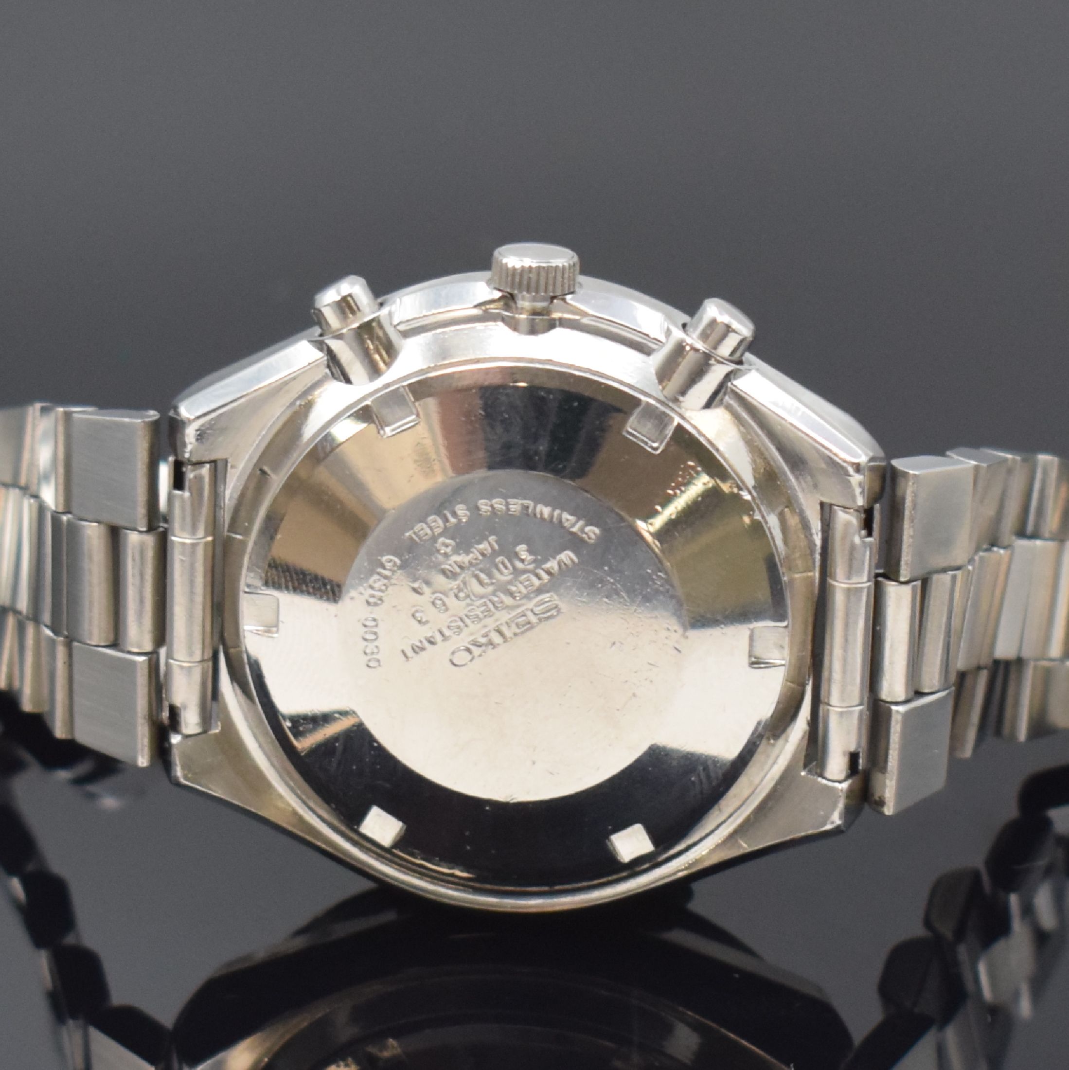 Detail d: SEIKO Schaltradchronograph Referenz 6138-0030 in Stahl, Japan um 1975, Automatik, verschr. Geh., orig. Stahlband, blaue Tachymeter- Lünette, blaues ...